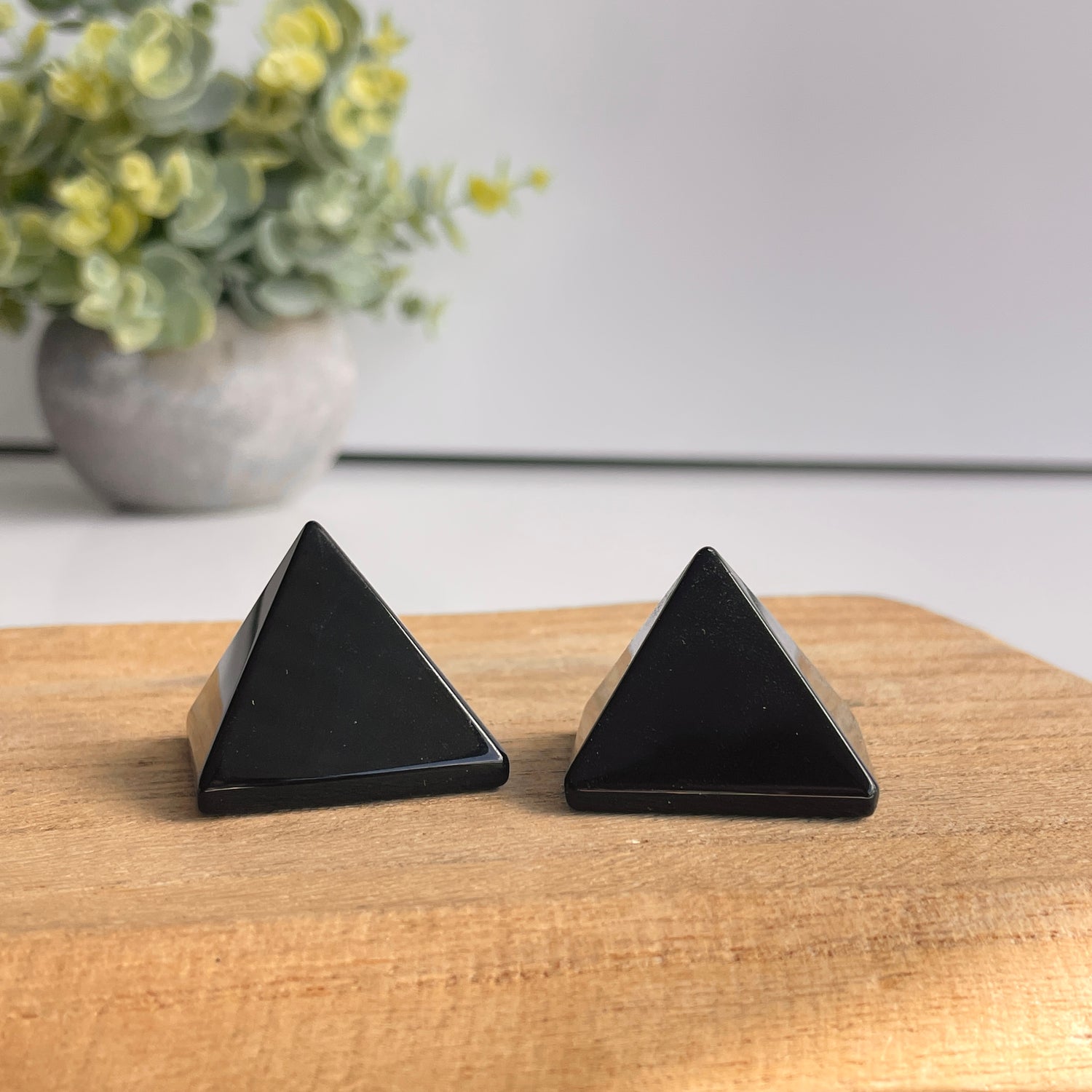 Black Obsidian Pyramid 3cm