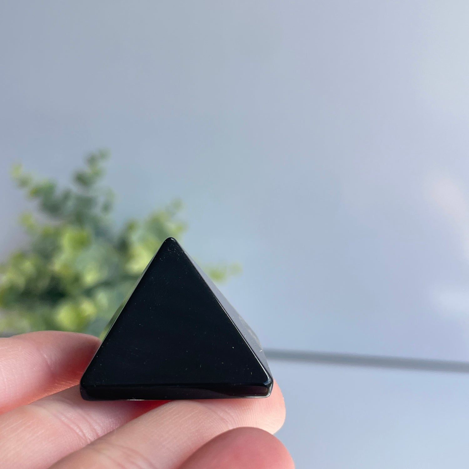 Black Obsidian Pyramid 3cm