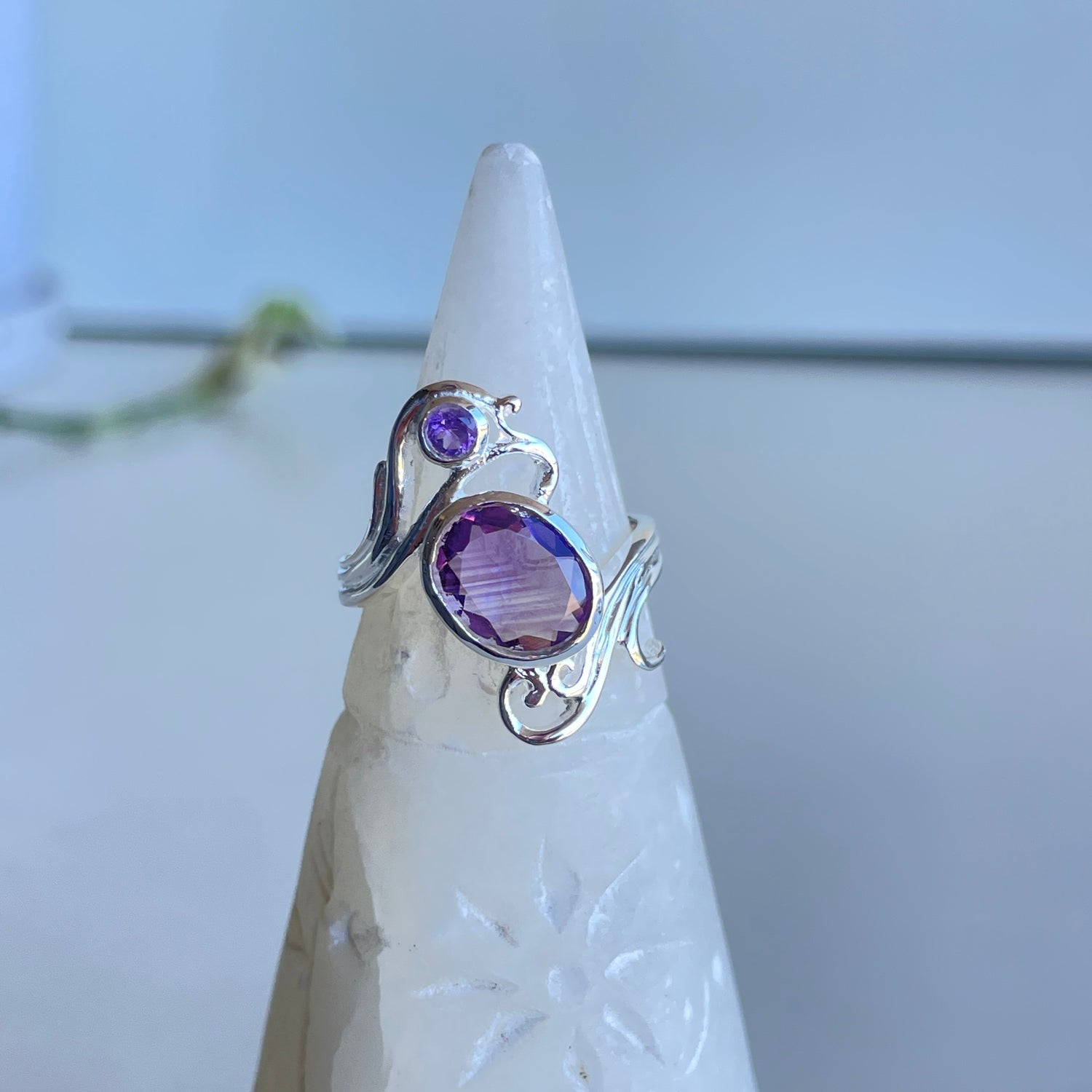 Amethyst Oval Ring R3908