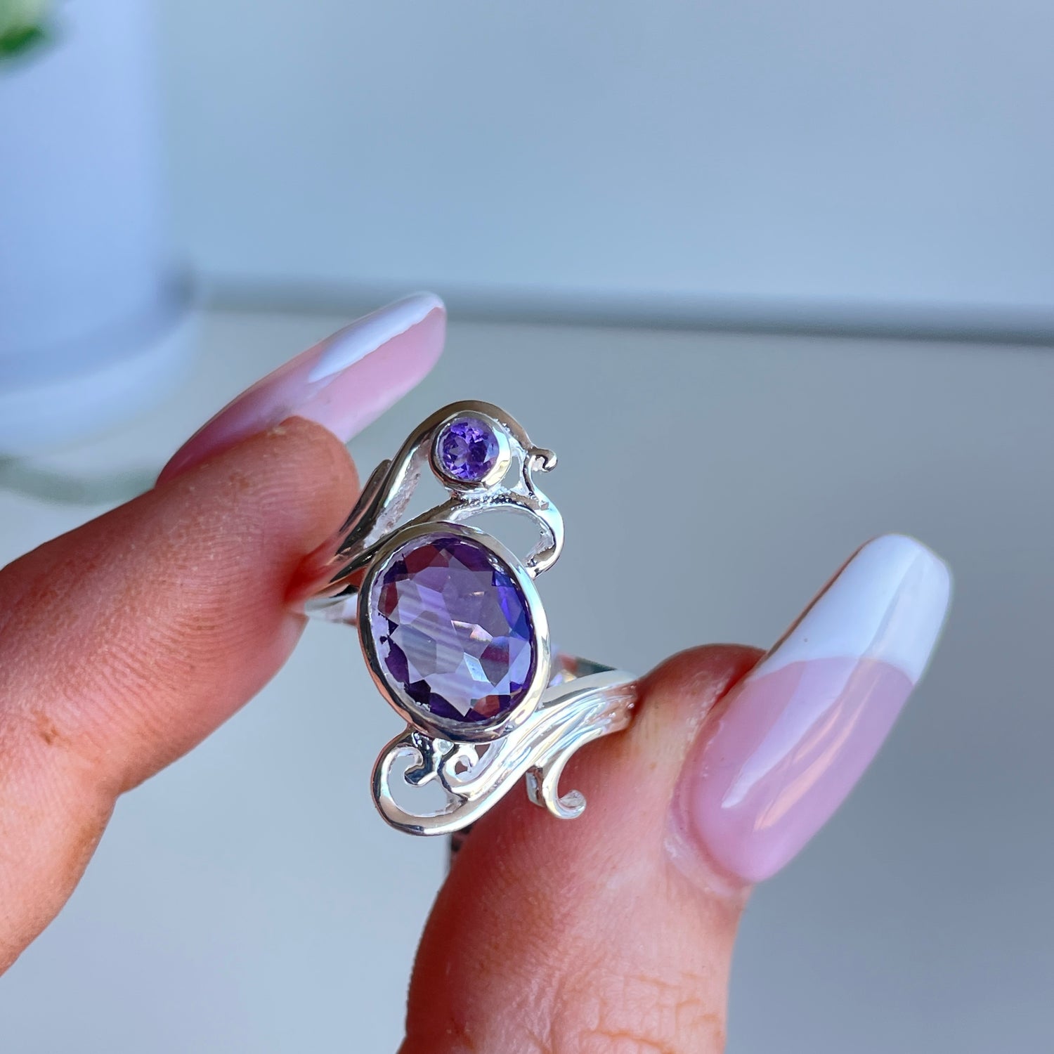Amethyst Oval Ring R3908