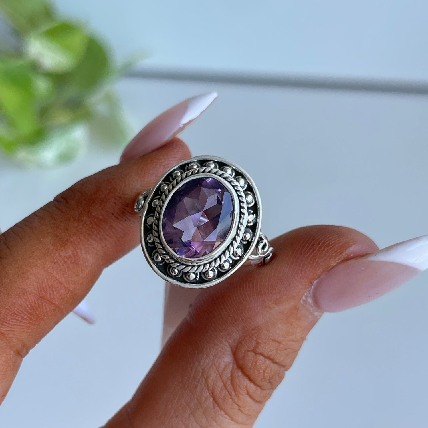 Amethyst Oval Detailed Ring