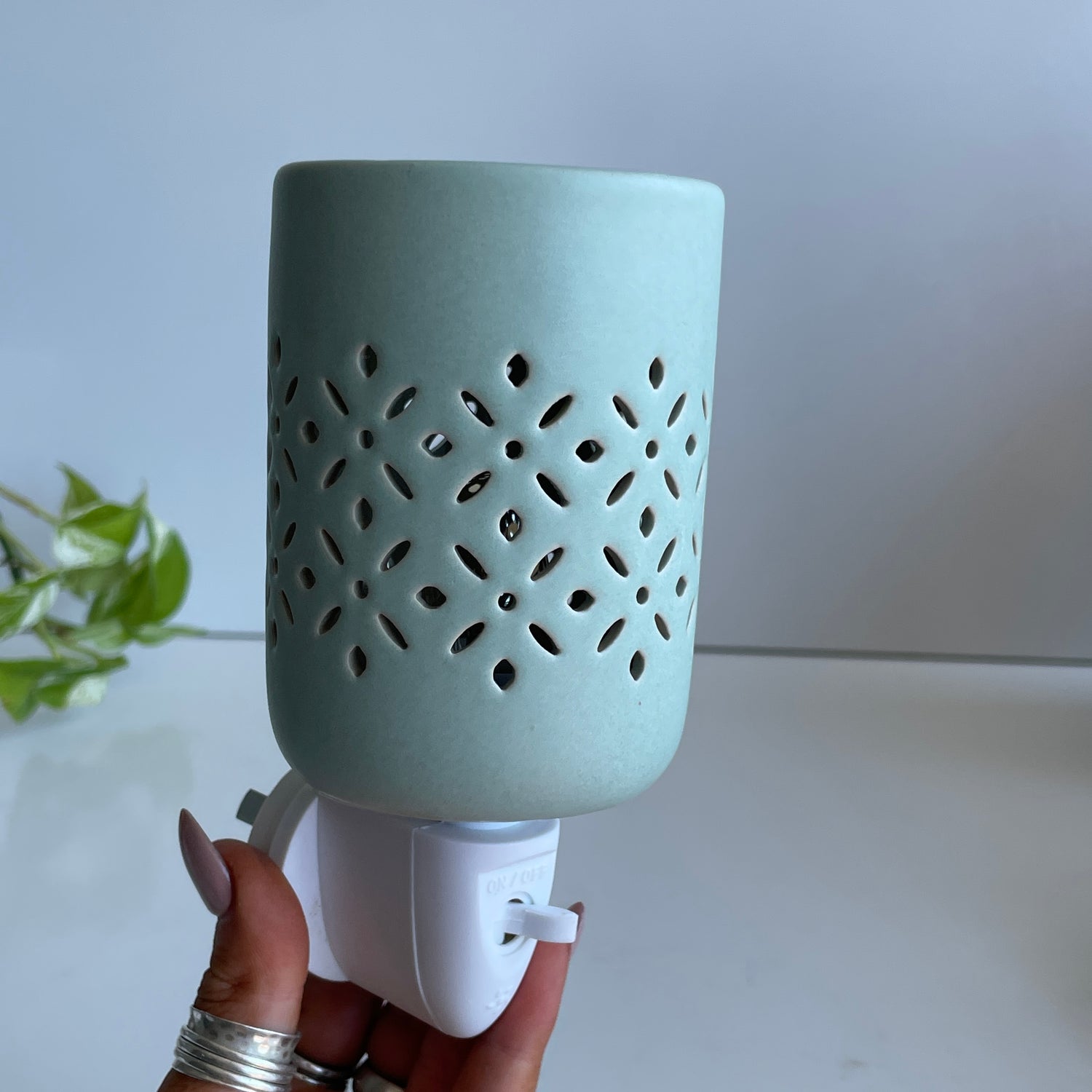 Soft Mint Pluggable Wax Warmer