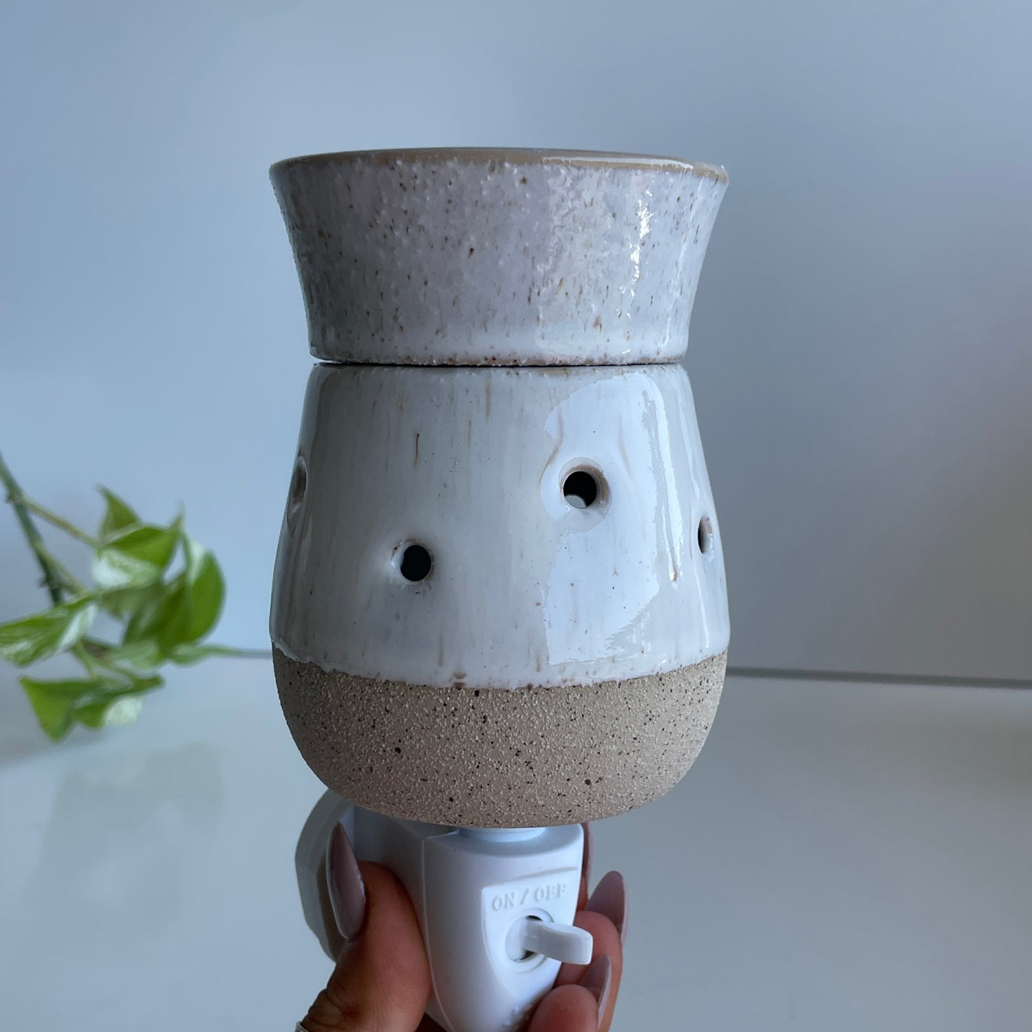 Rustic White Pluggable Wax Warmer