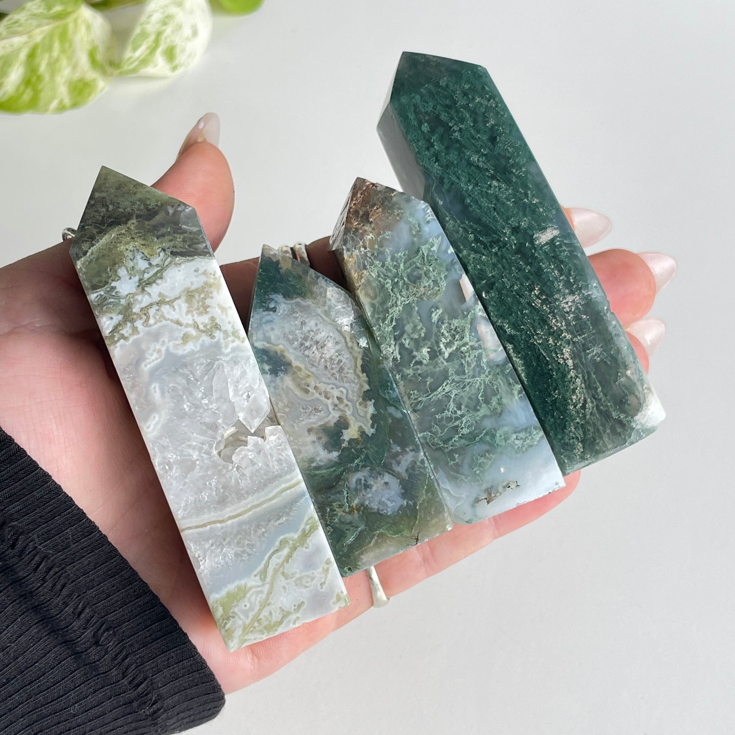 Moss Agate Obelisk Sml Assorted