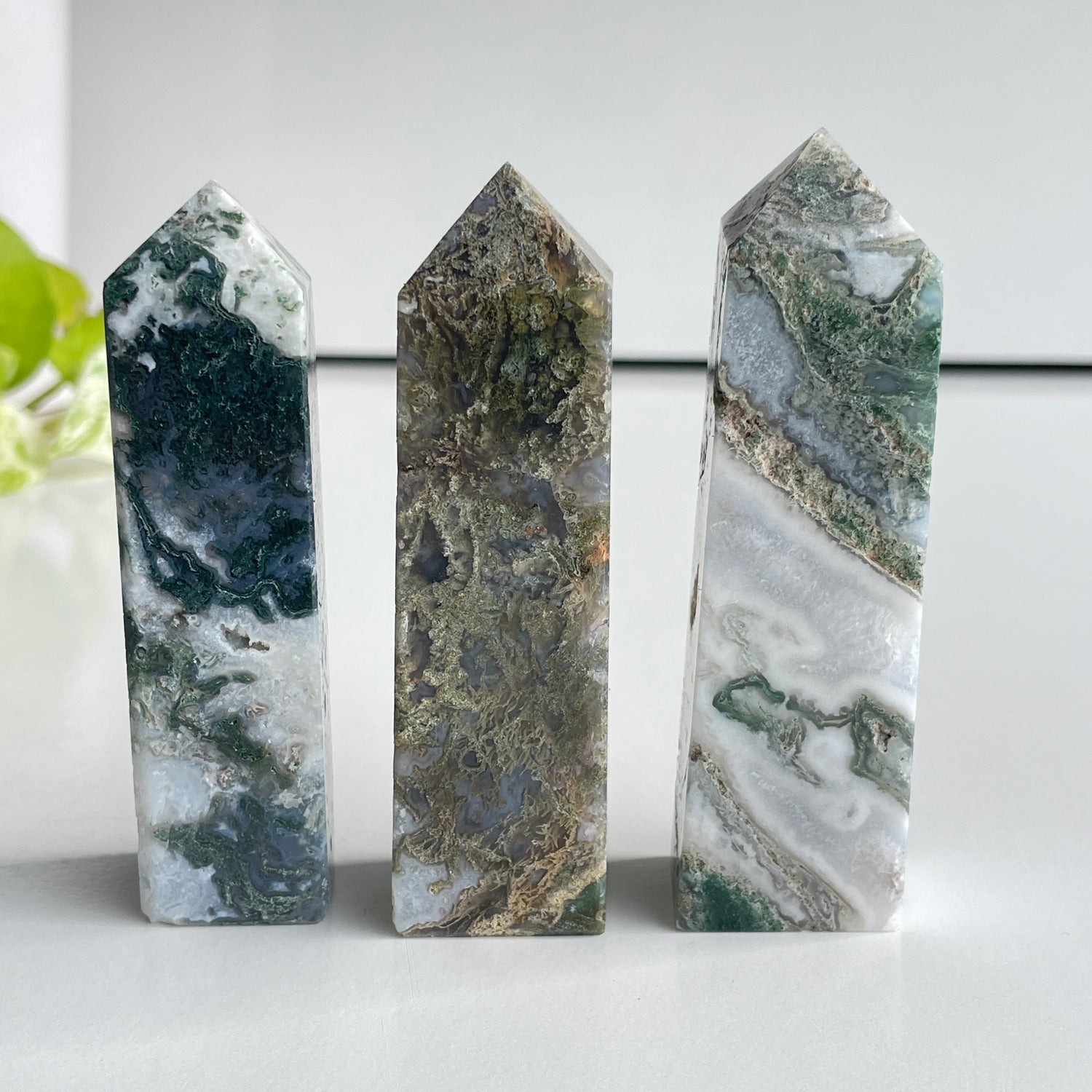 Moss Agate Obelisk Med Assorted