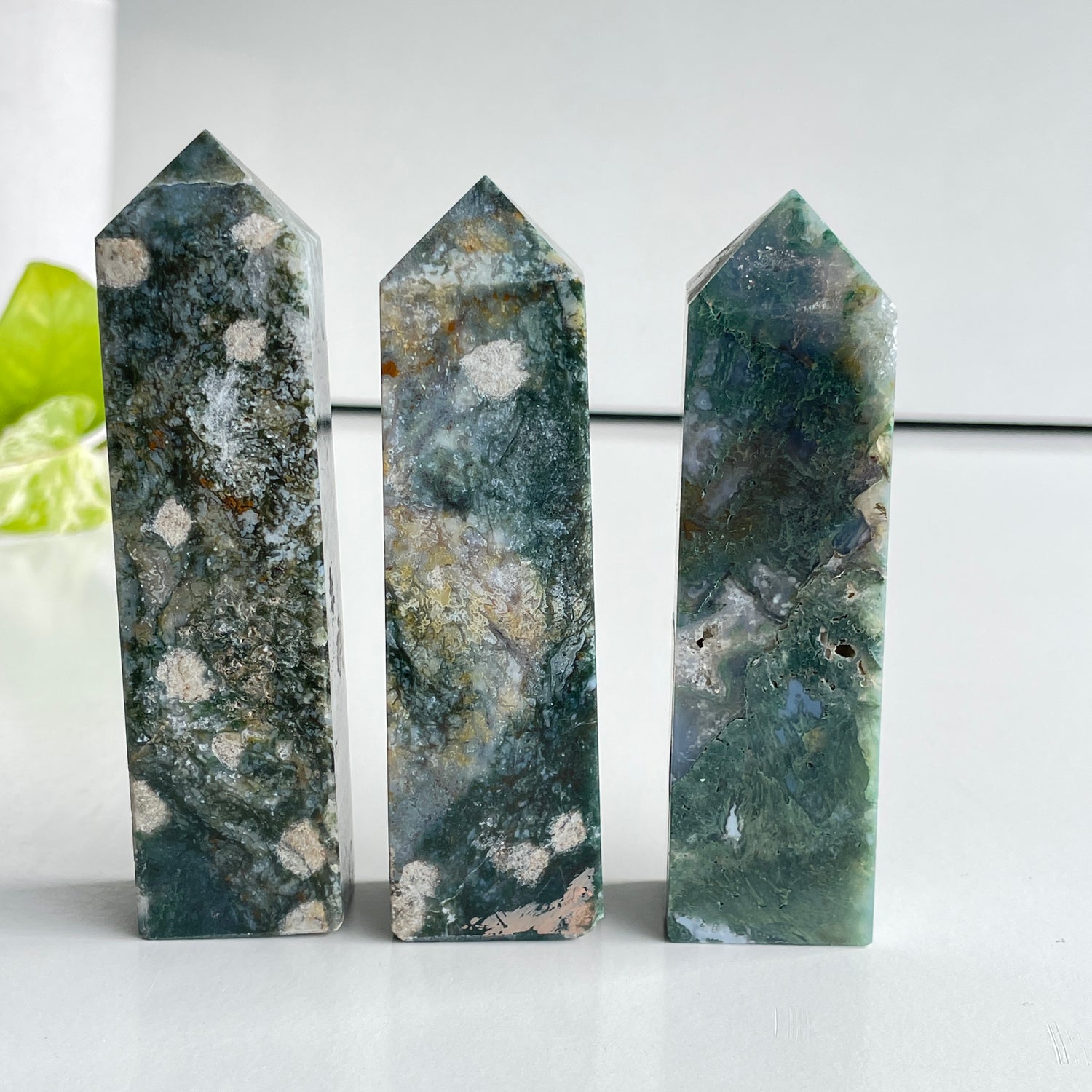 Moss Agate Obelisk Lge Assorted