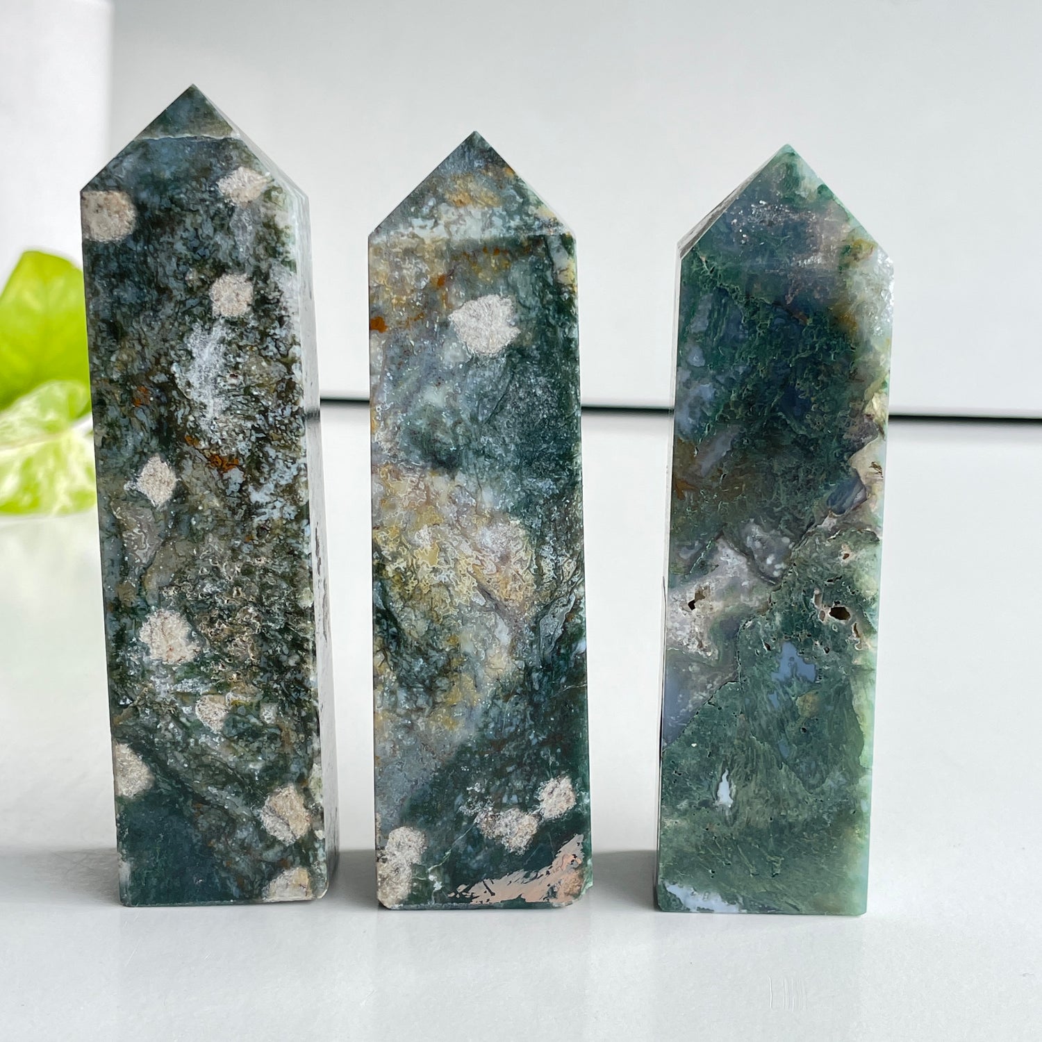 Moss Agate Obelisk Lge Assorted