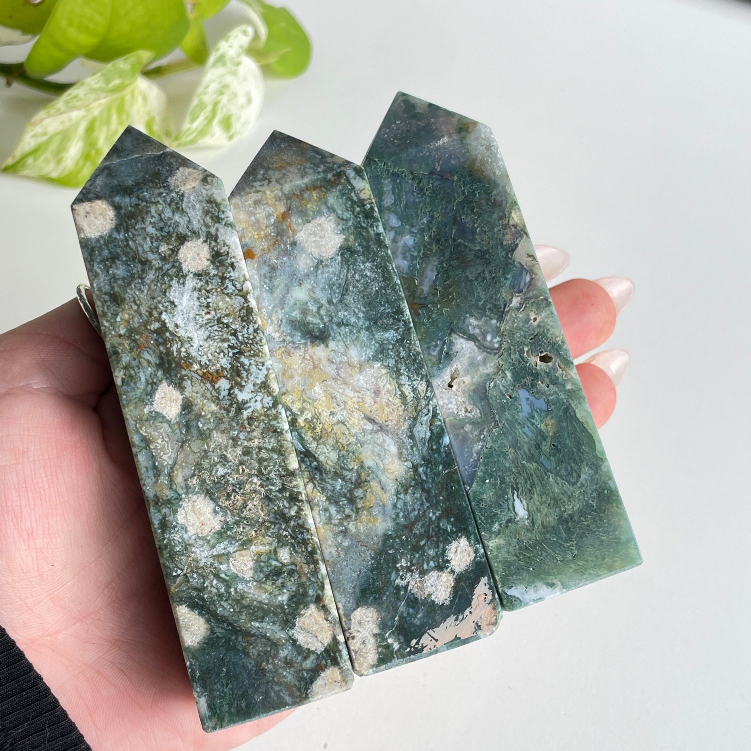 Moss Agate Obelisk Lge Assorted