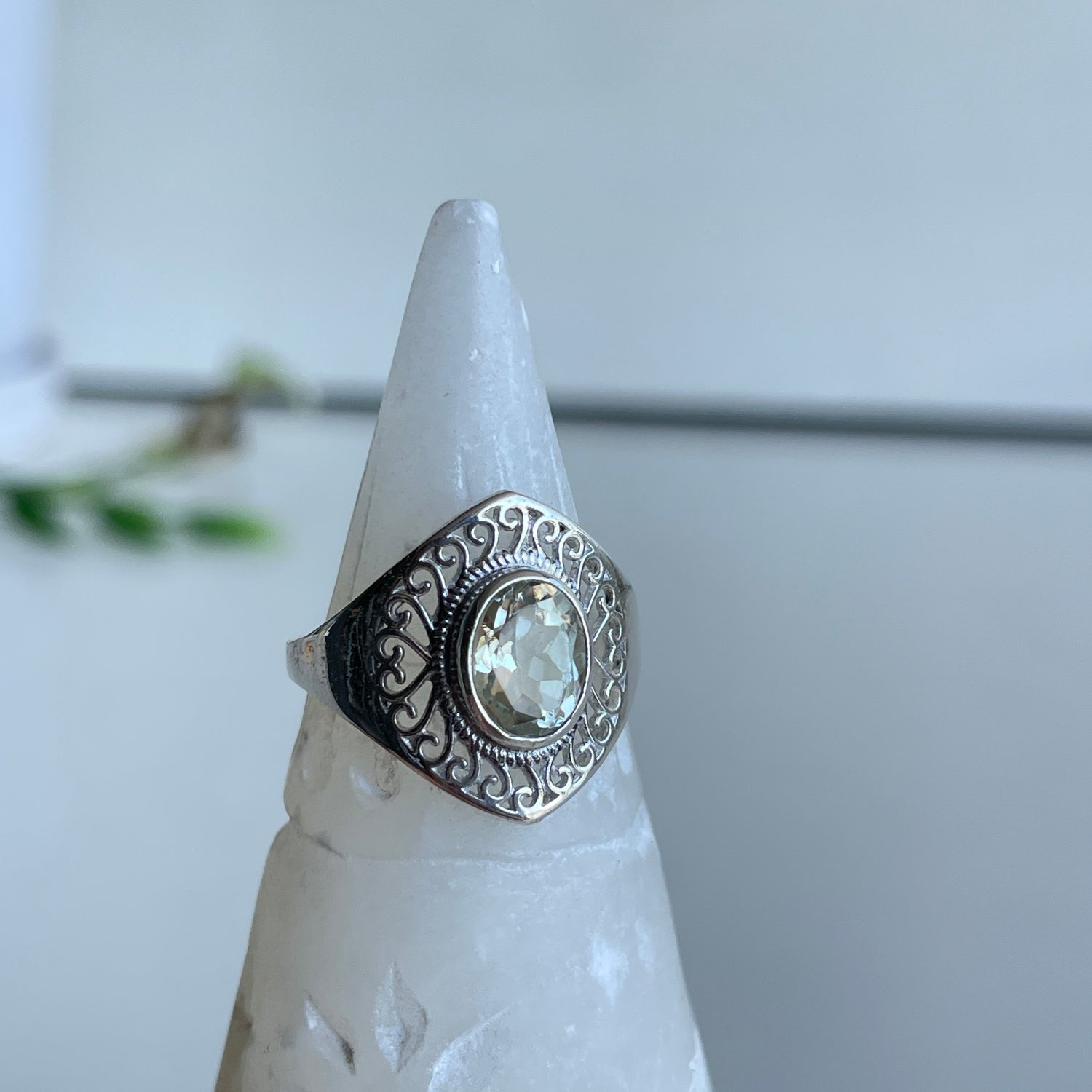 Green Amethyst Oval Ring