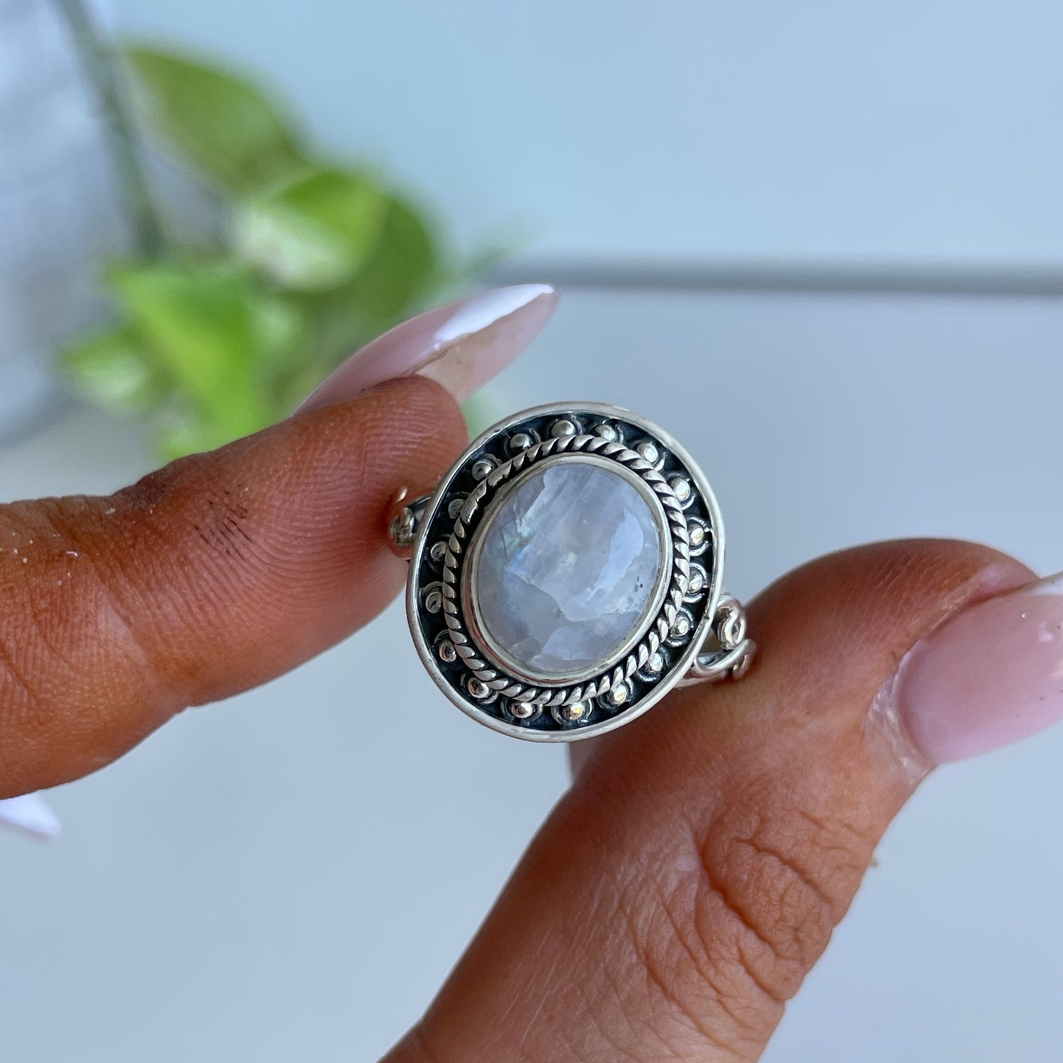 Moonstone Oval Detailed Ring Sz8