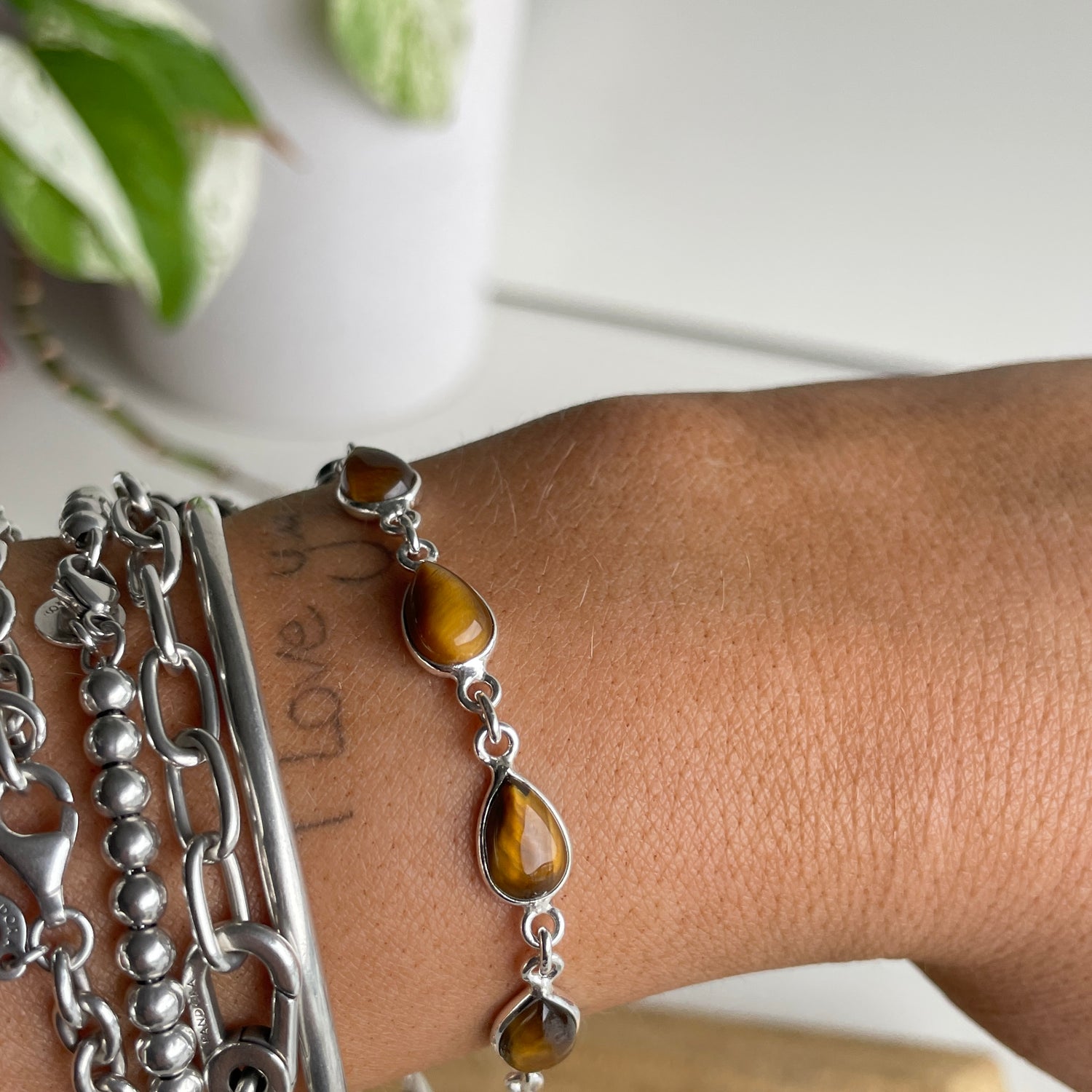 Tigers Eye Teardrop Bracelet
