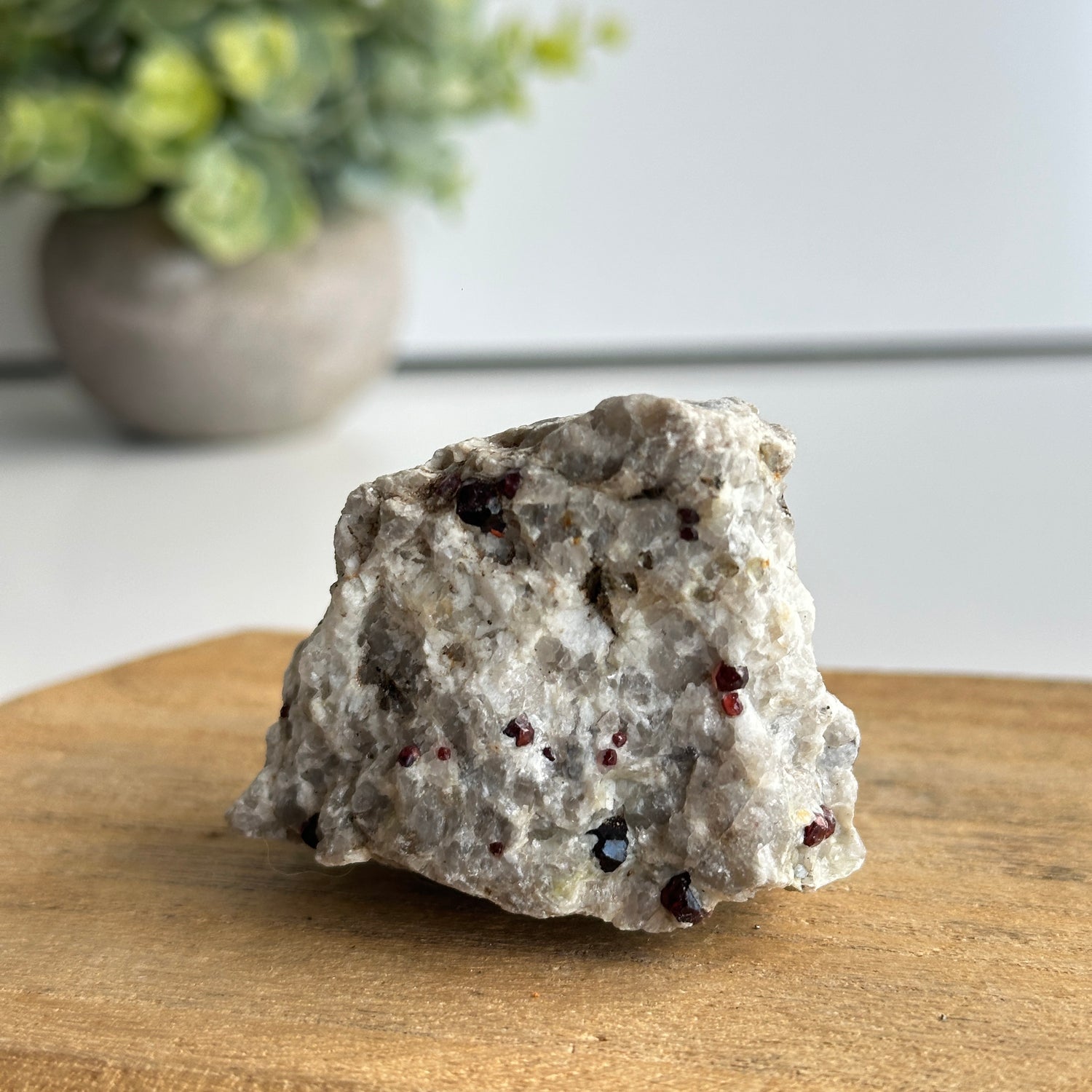 Garnet In Quartz Matrix Pce 140g