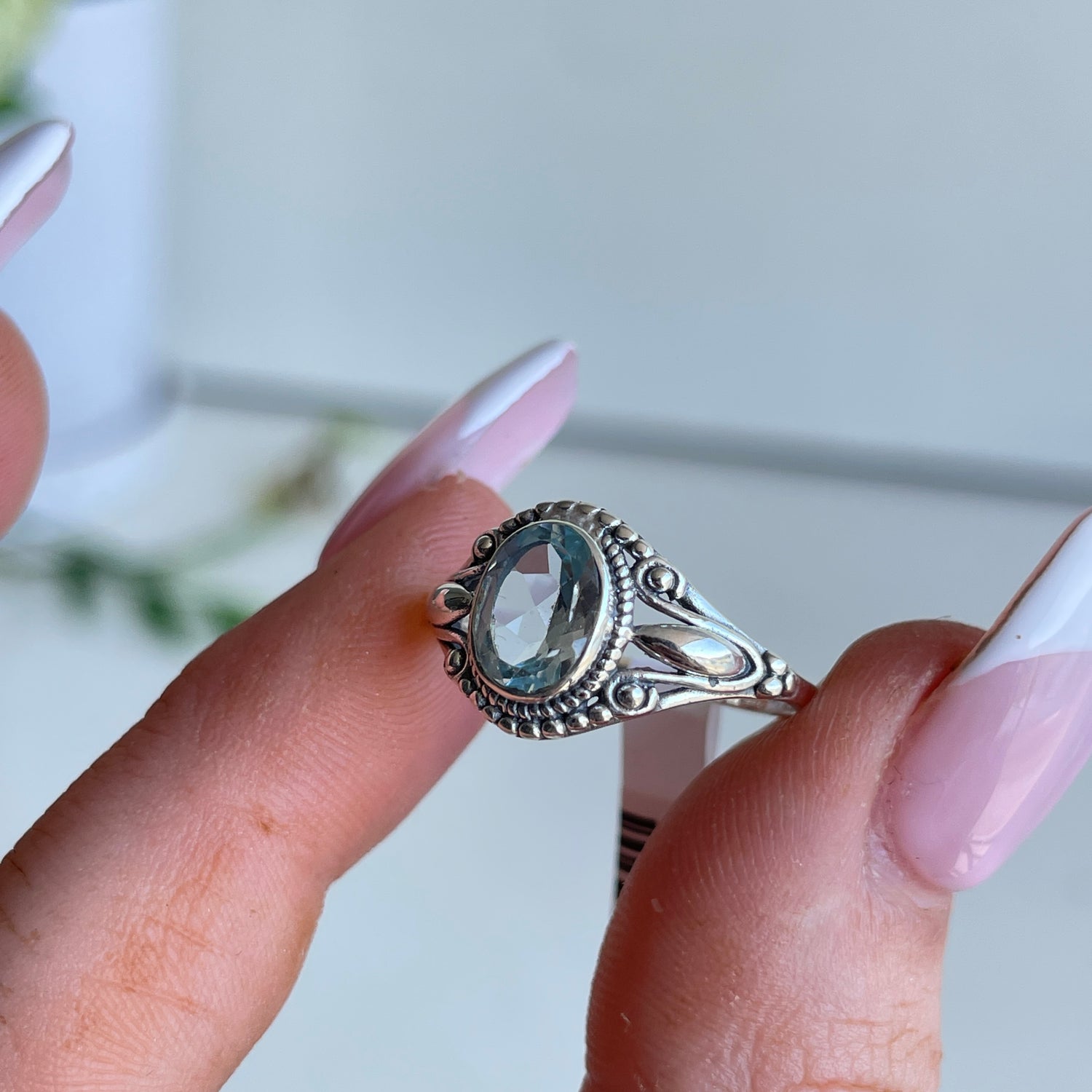 Blue Topaz Oval Ring R4042