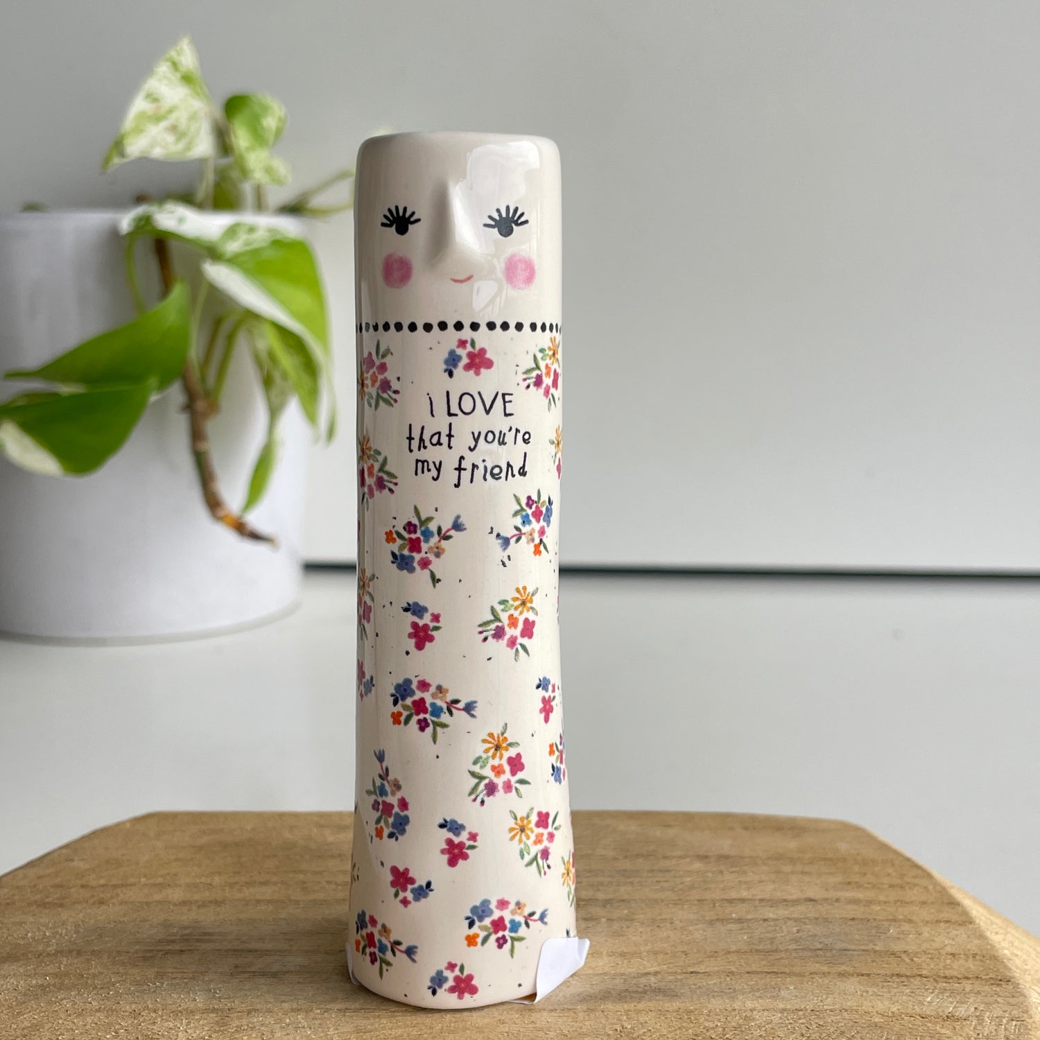 Folk Friend Love Vase000032