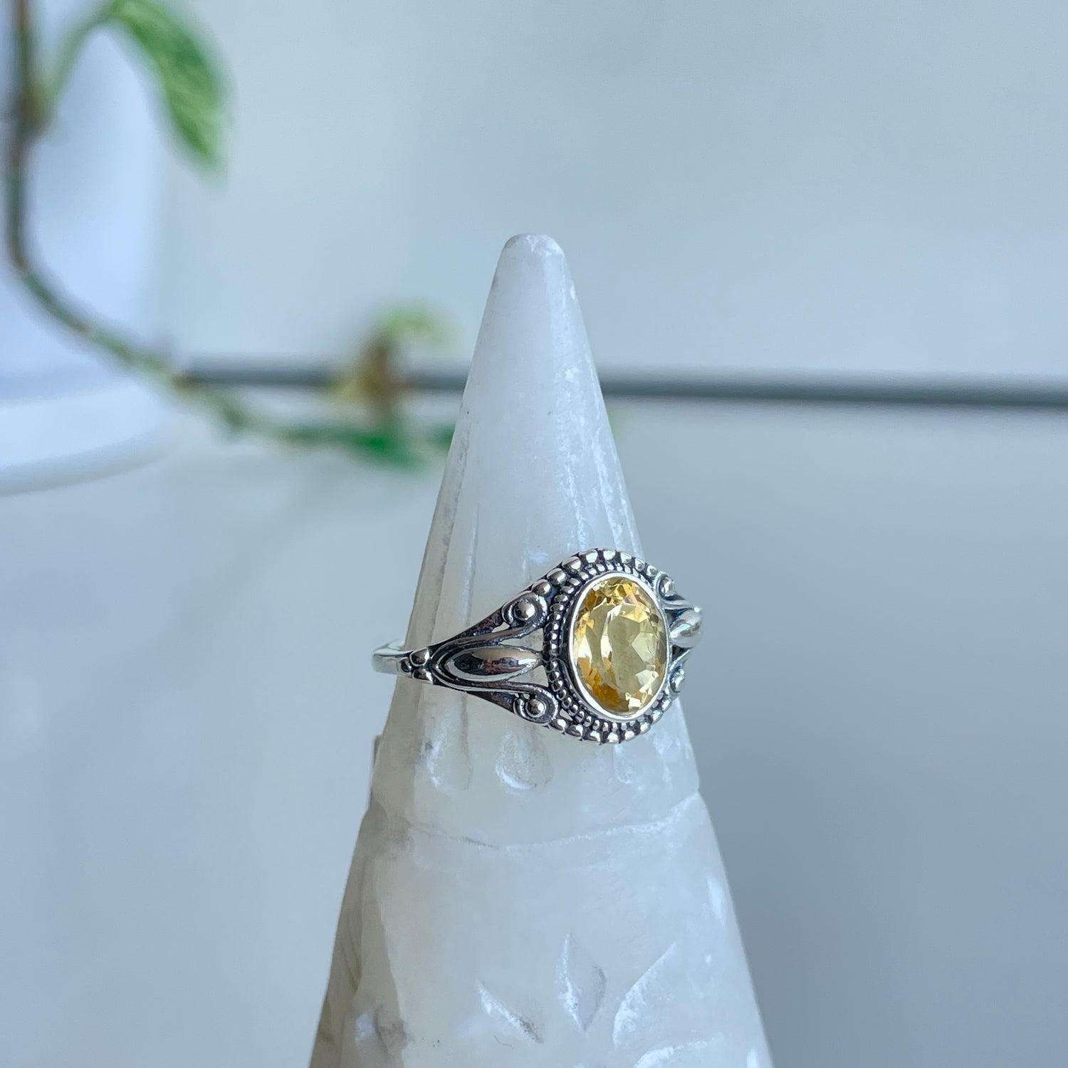 Citrine Oval Ring R4042