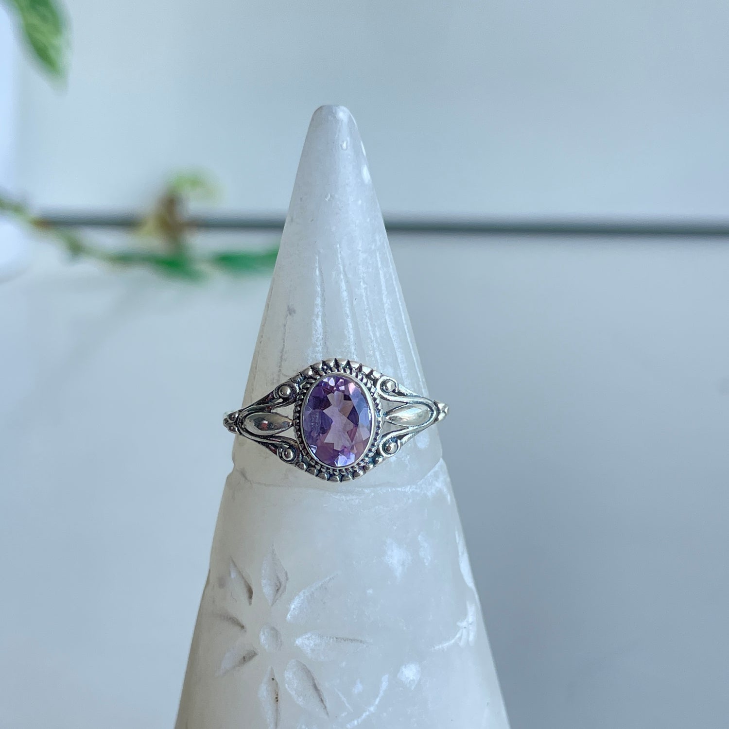 Amethyst Oval Ring R4042