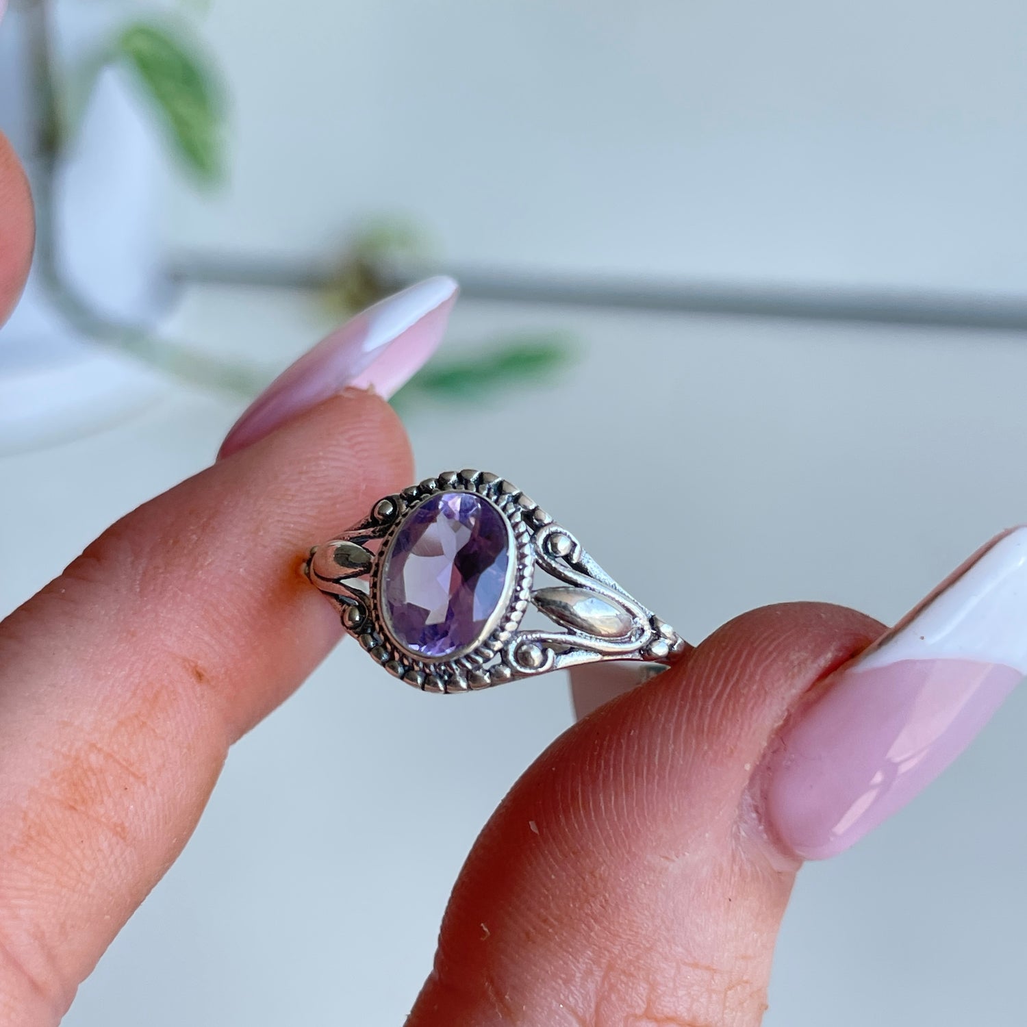 Amethyst Oval Ring R4042