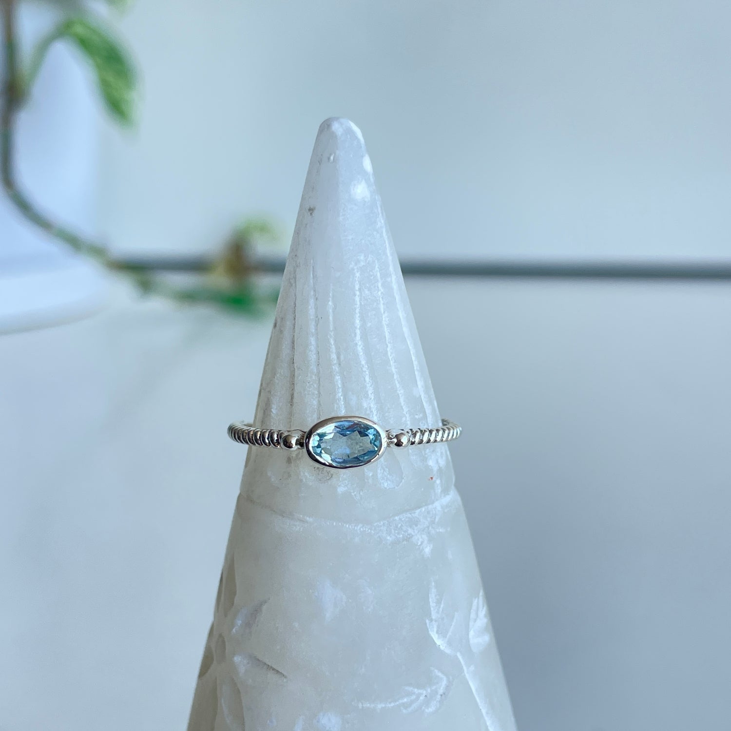 Blue Topaz Oval Ring R4951