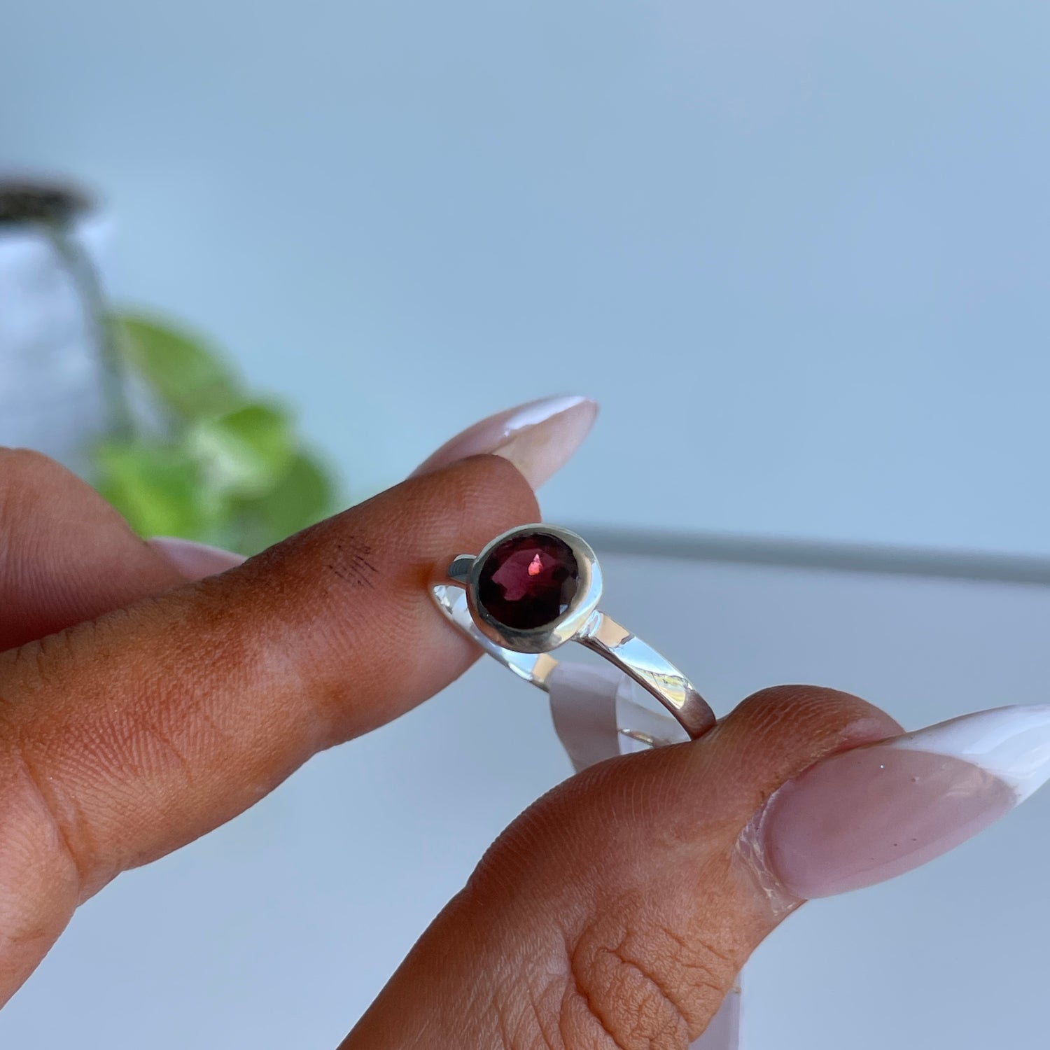 Garnet Round Ring R4861