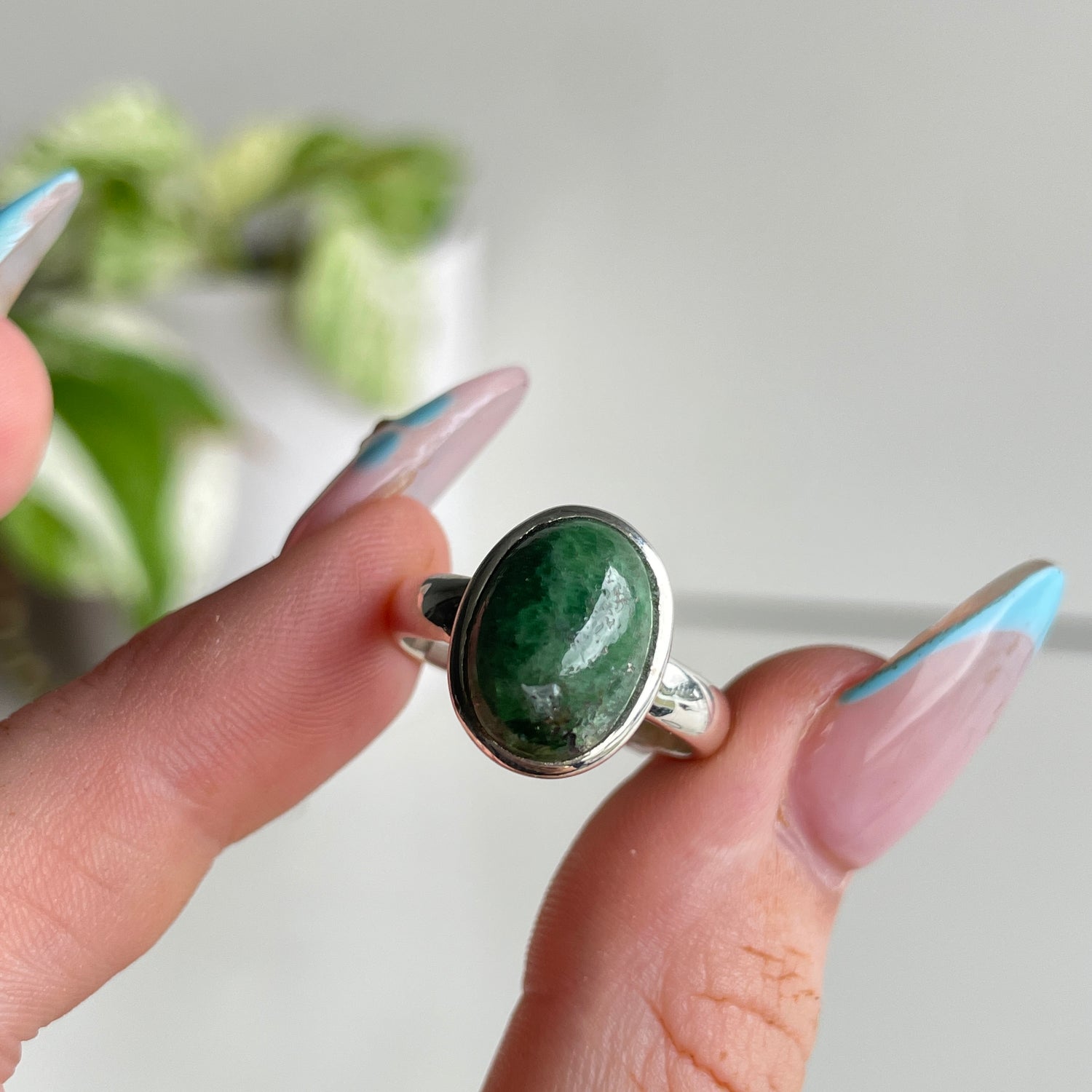 Tsavorite Green Garnet Oval Ring Sz7
