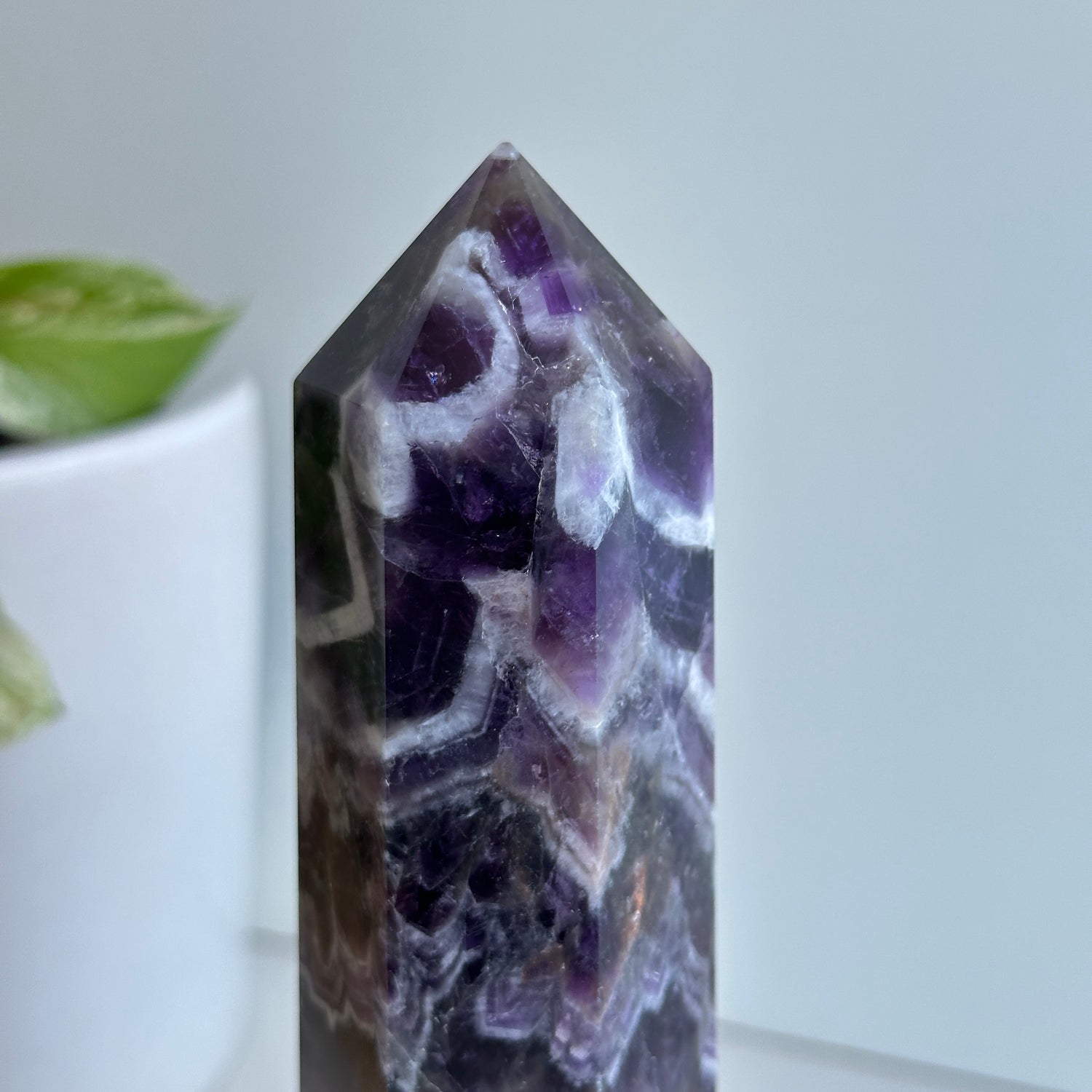 Chevron Amethyst Generator 21.2cm