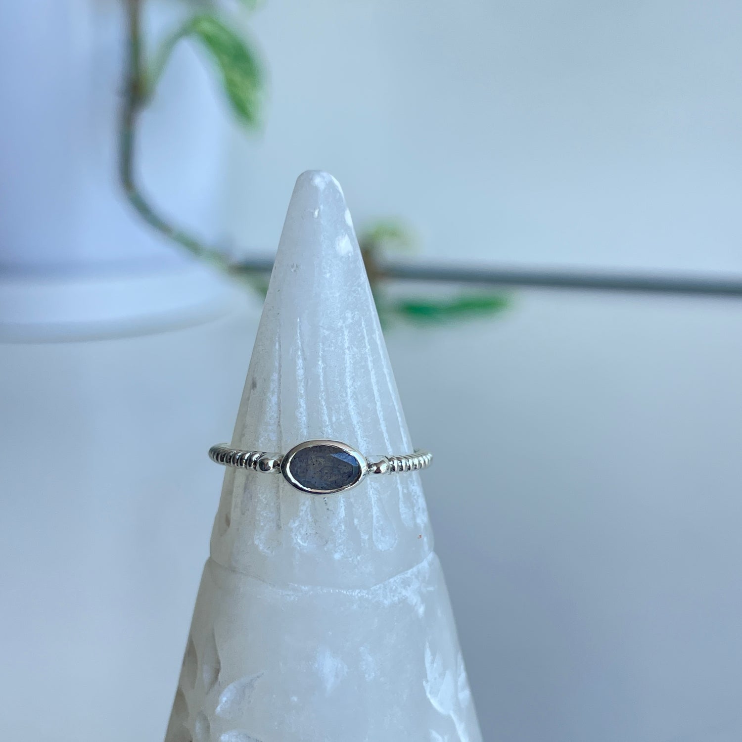 Labradorite Oval Ring R4951