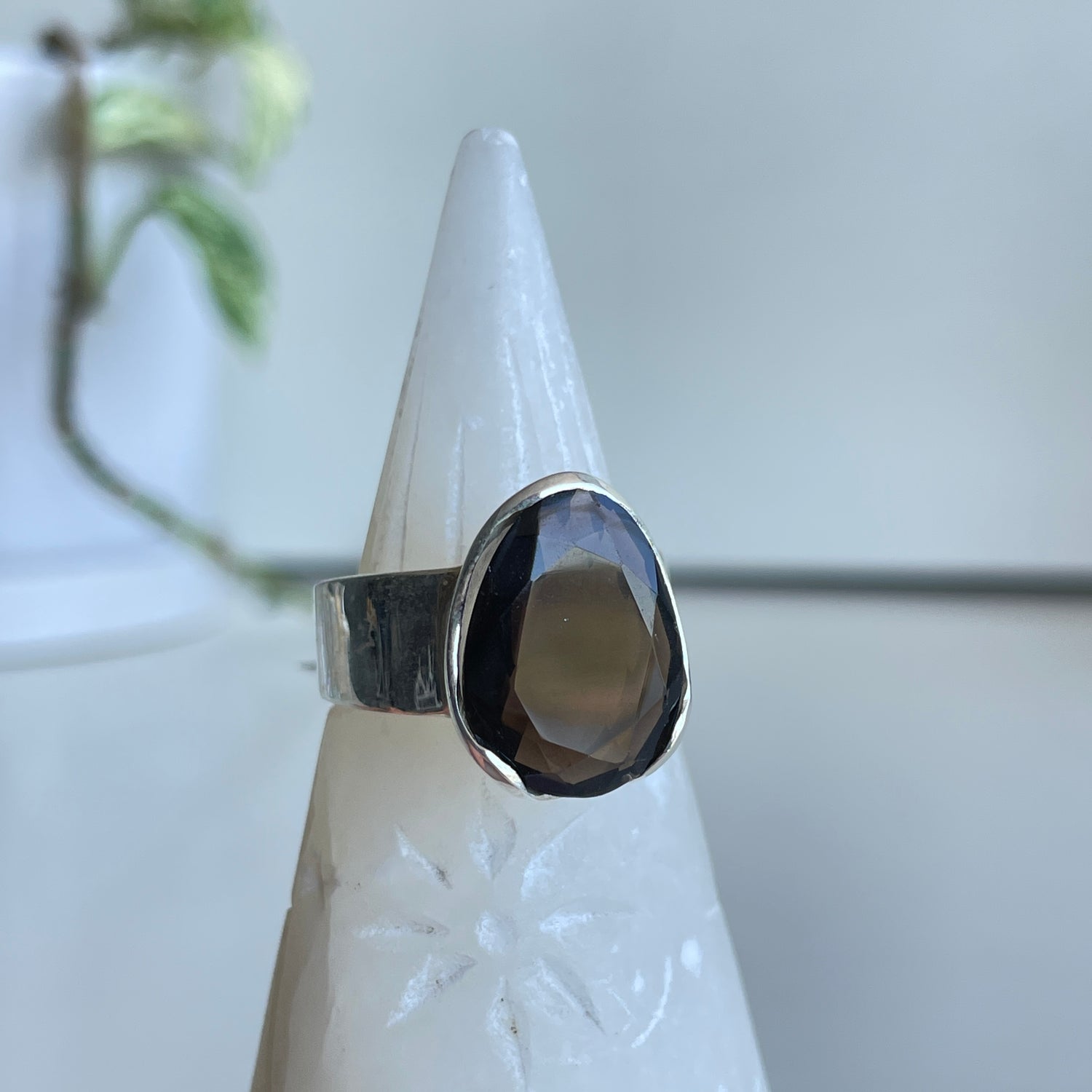 Smoky Quartz Oval Ring Sz11 R3748