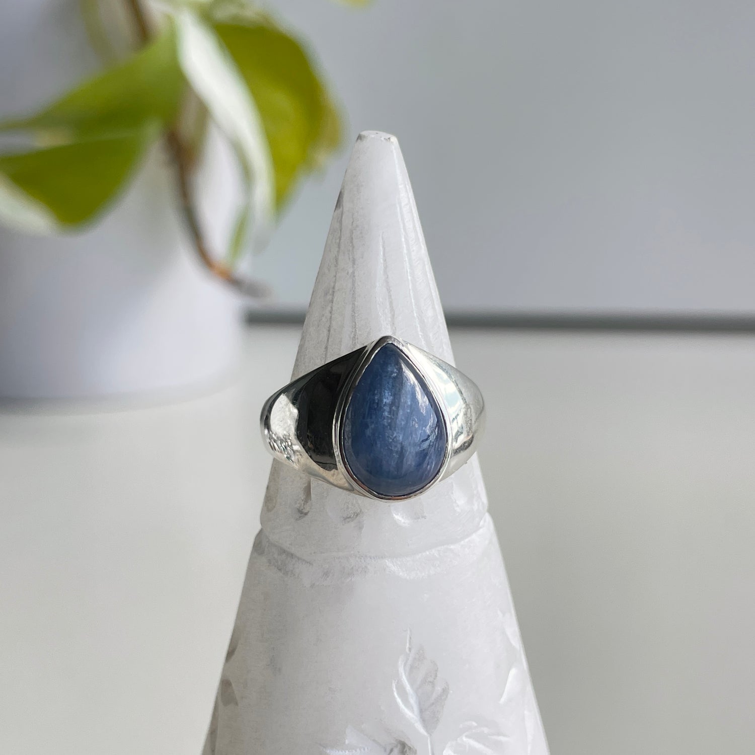 Blue Kyanite Teardrop Ring Sz8