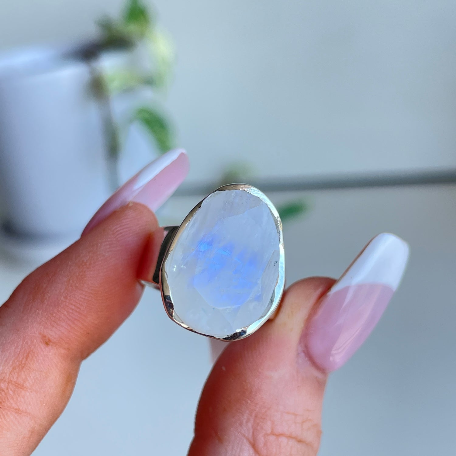 Moonstone Oval Ring R3748