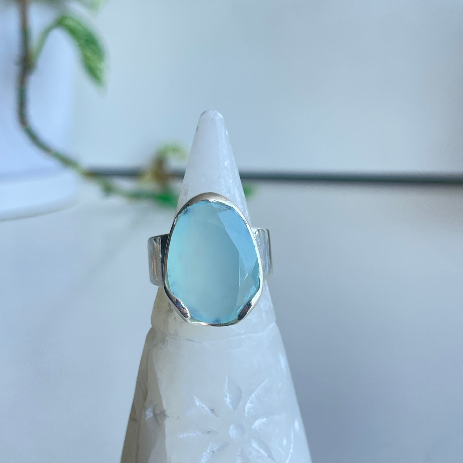 Aqua Chalcedony Oval Ring R3748