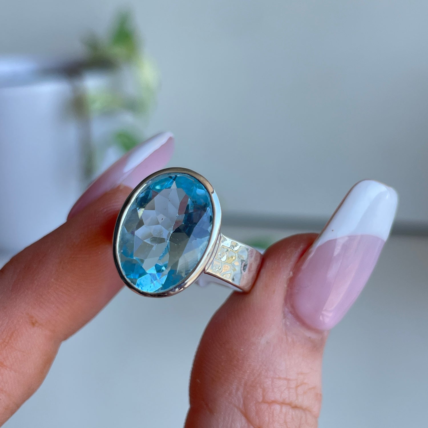 Blue Topaz Oval Ring R3597