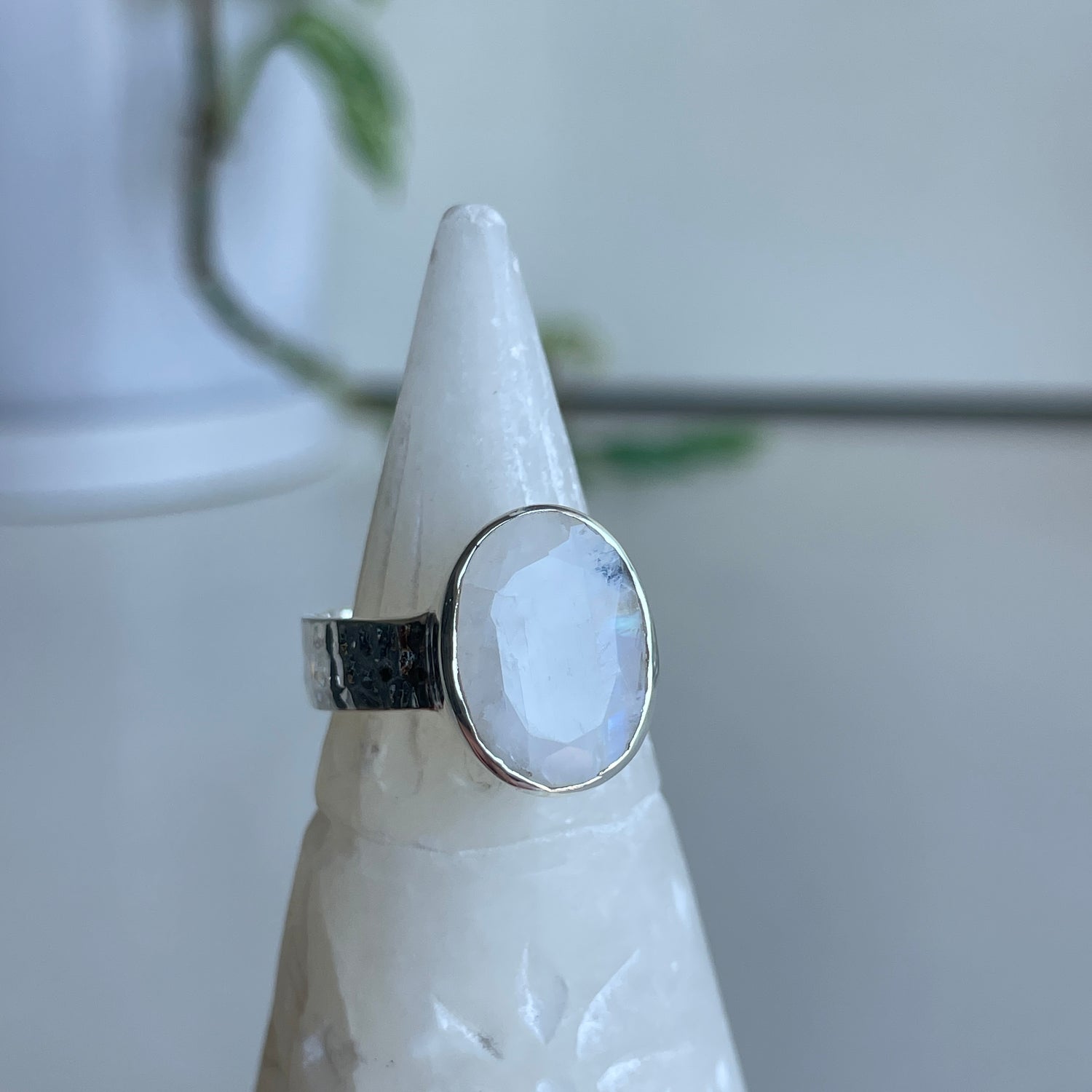 Moonstone Oval Ring R3597