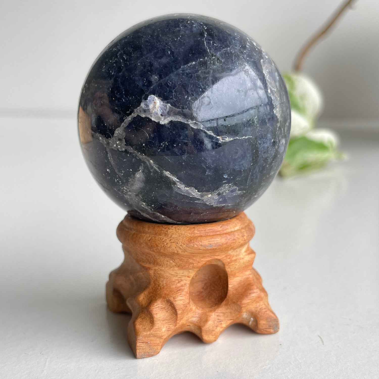 Iolite Sphere 5.3cm