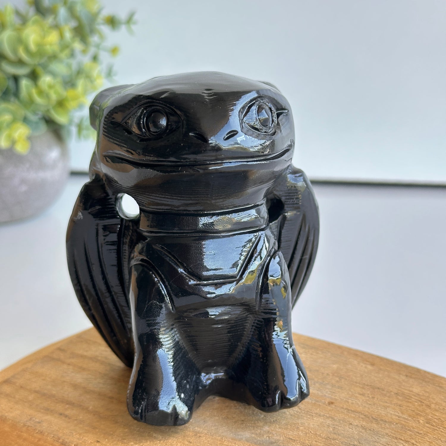 Black Obsidian XL Toothless 02