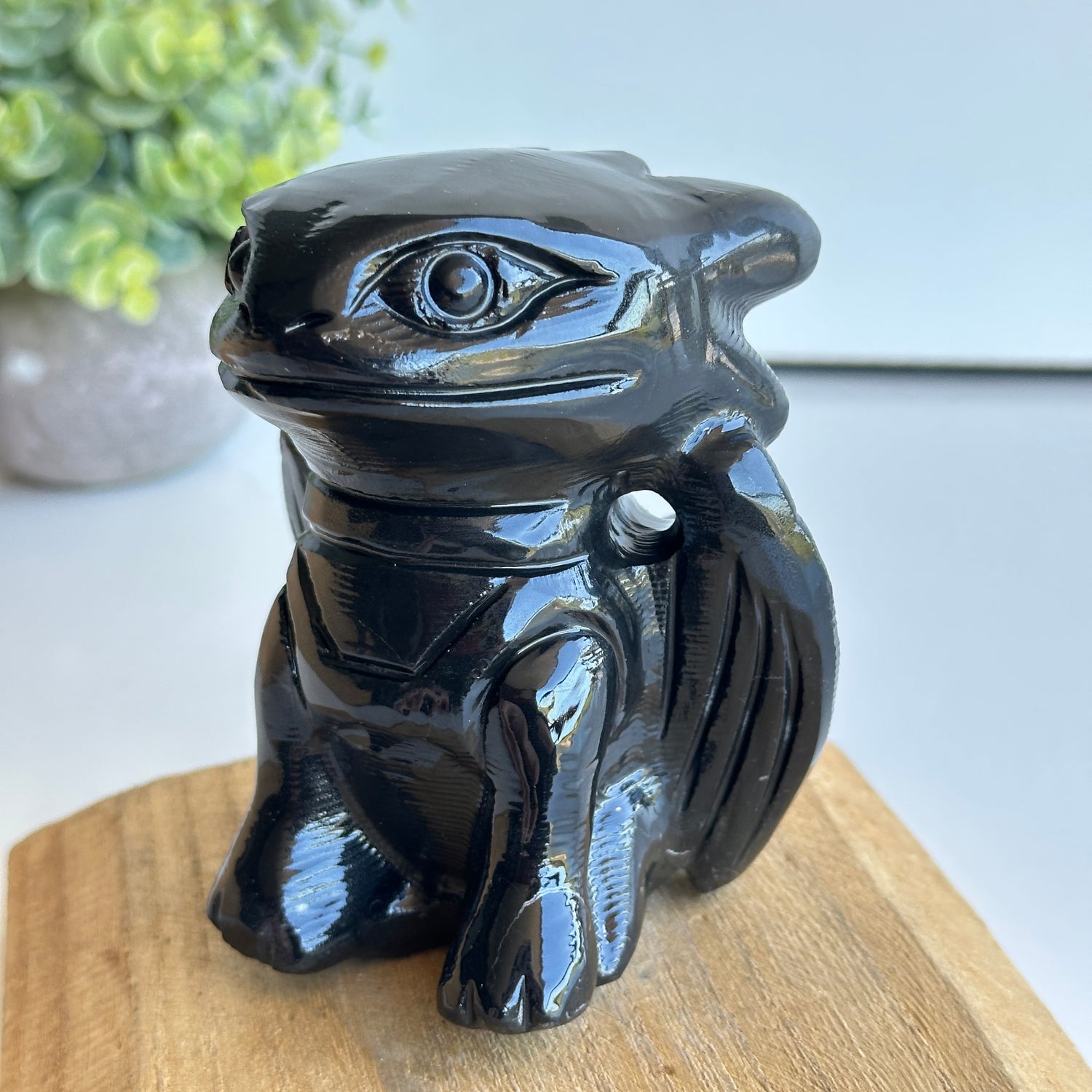 Black Obsidian XL Toothless 02
