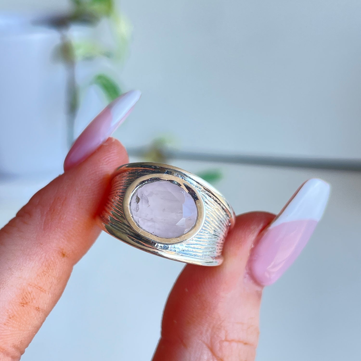 Rose Quartz Oval Ring