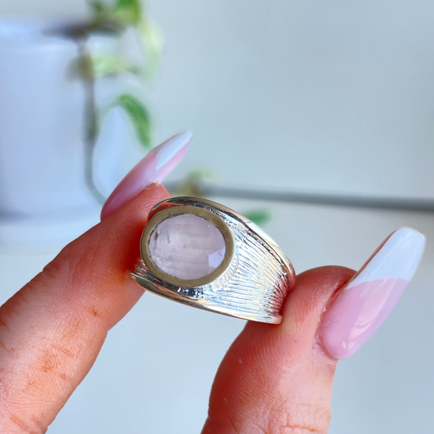 Rose Quartz Oval Ring