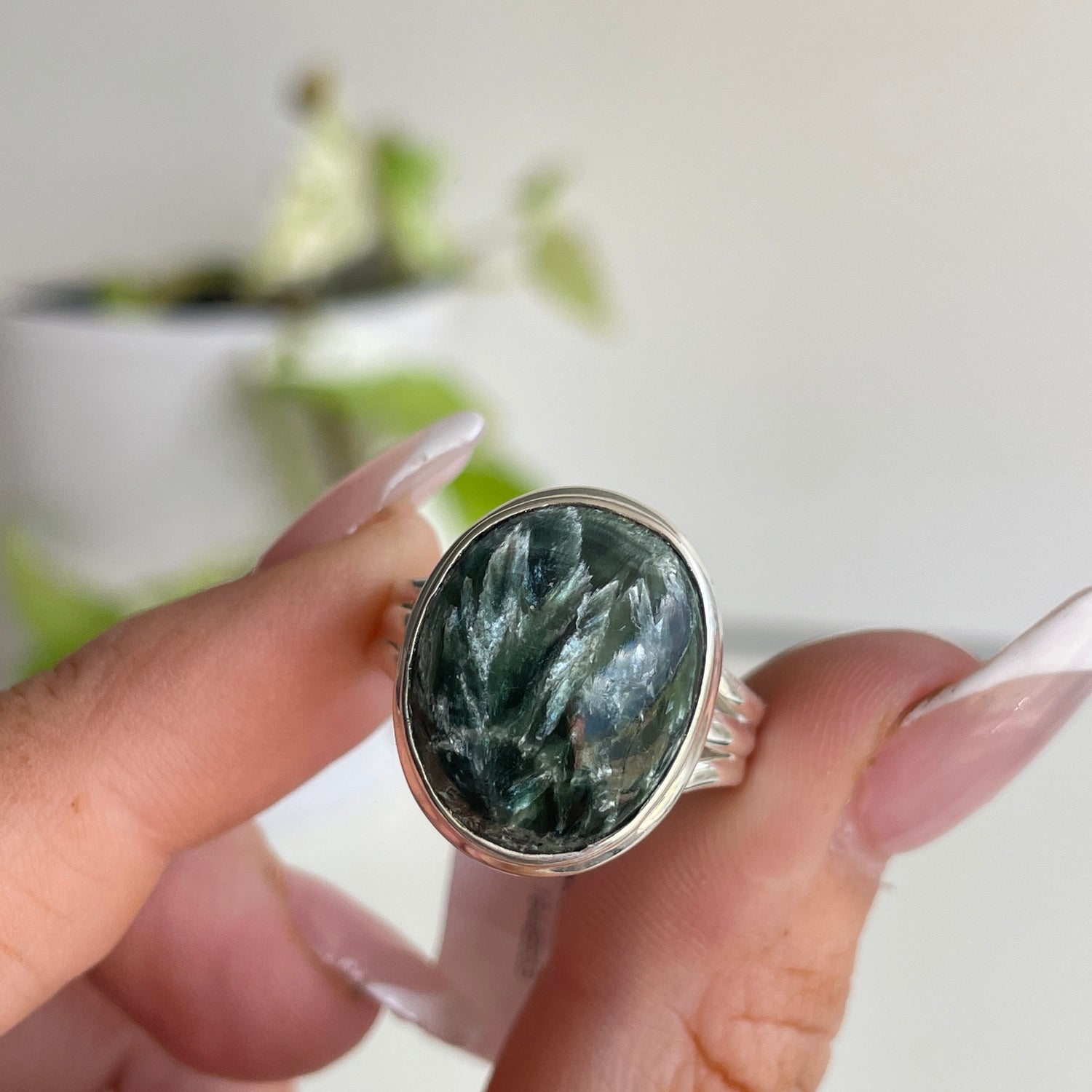 Seraphinite Oval Ring Sz8.5