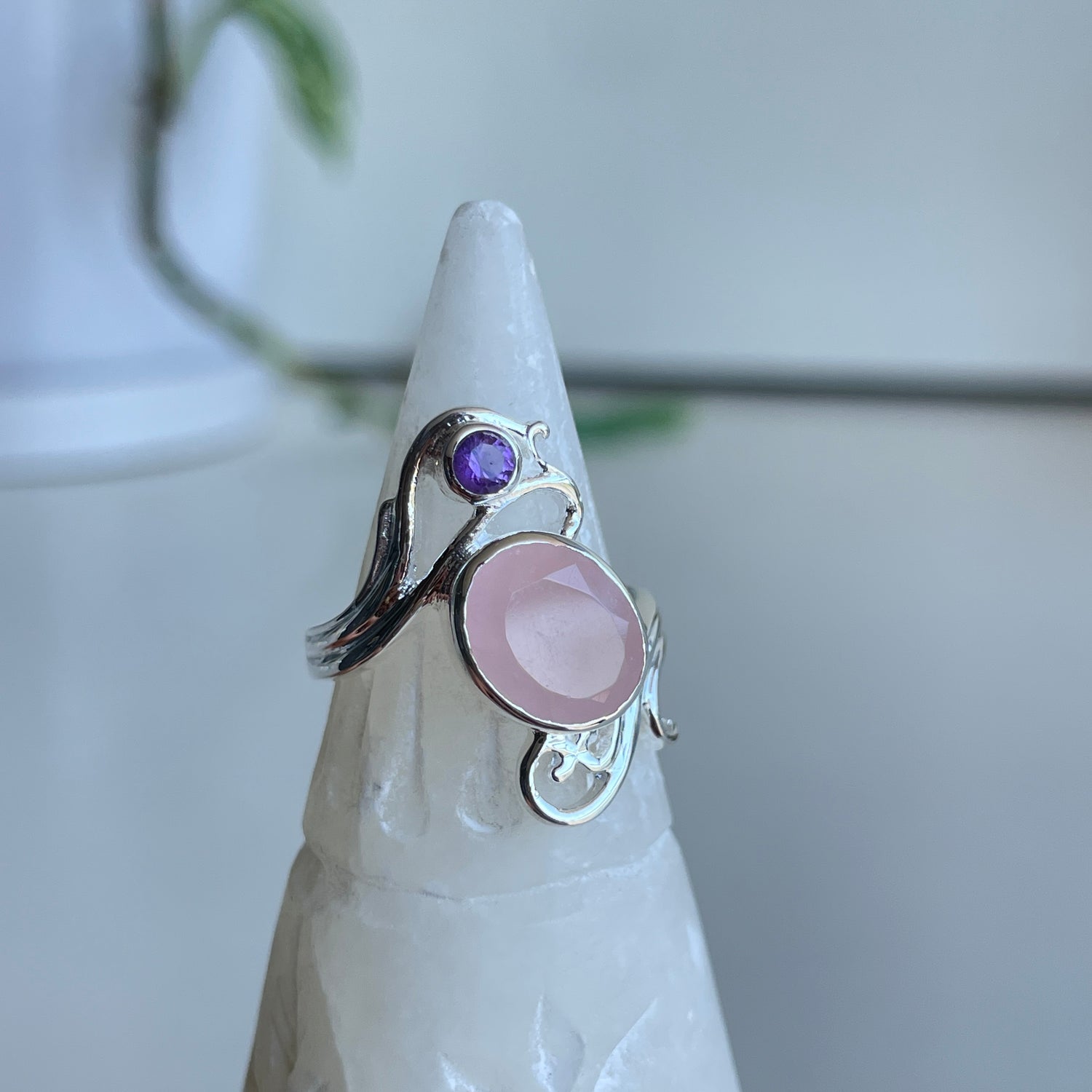 Rose Quartz Oval Ring R3908