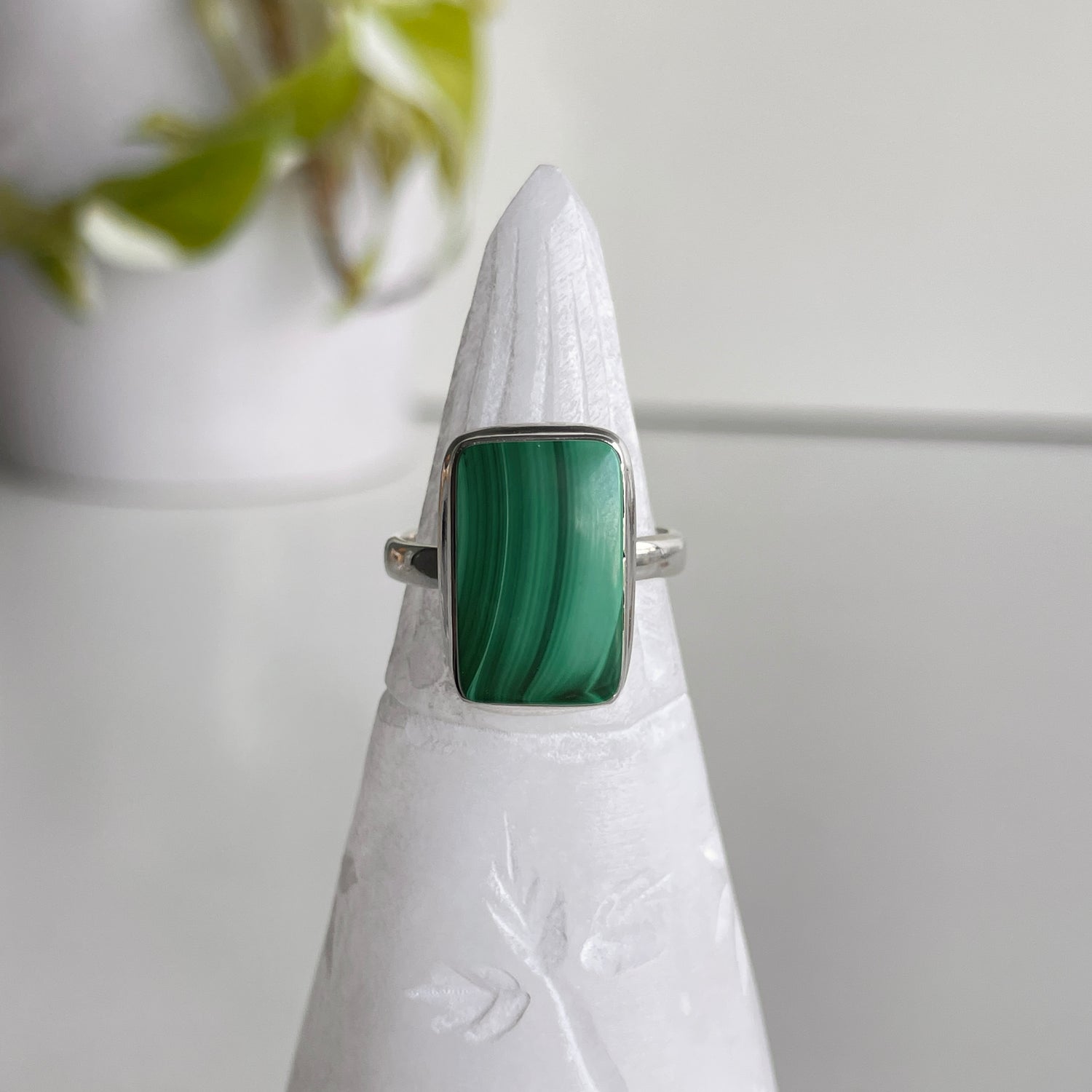 Malachite Rectangle Ring Sz7.5