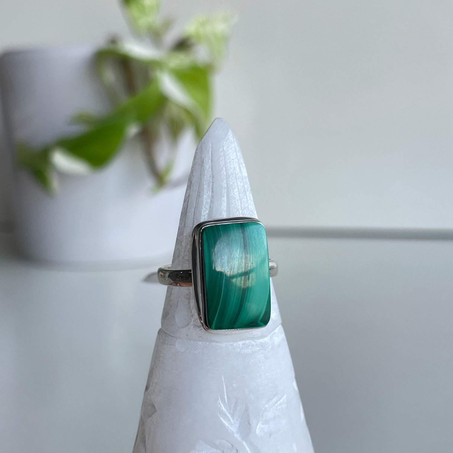 Malachite Rectangle Ring Sz7.5
