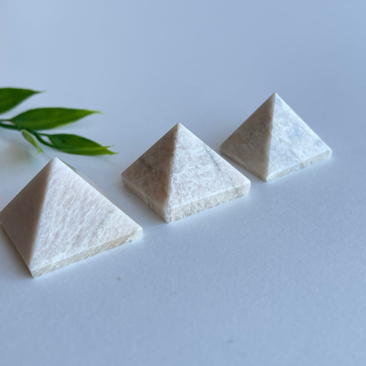 Cream Moonstone Pyramid 23-28mm