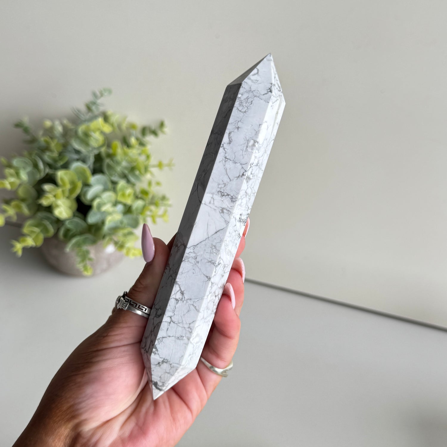 White Howlite Double Terminator 17.3cm