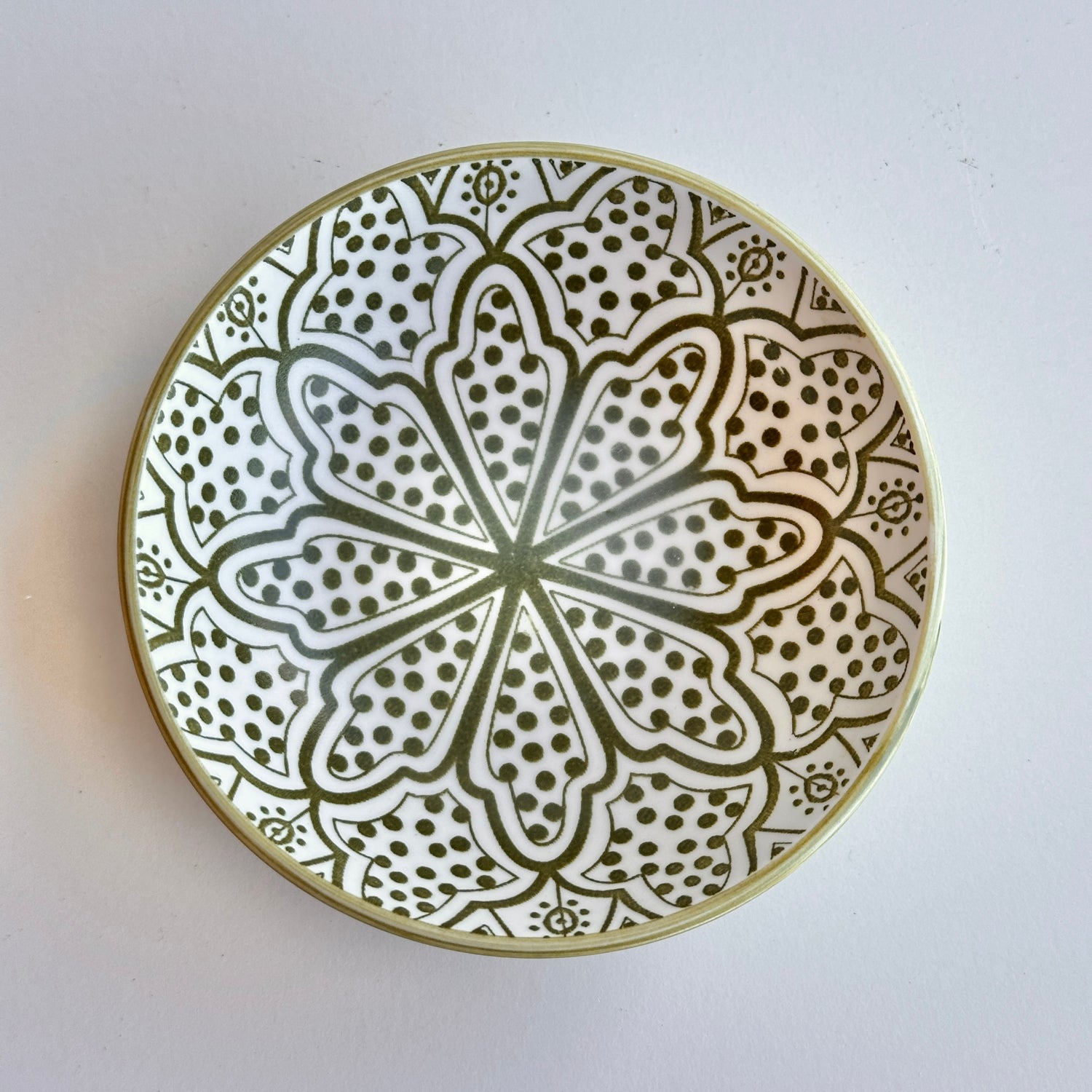 Ava Dish KW2960