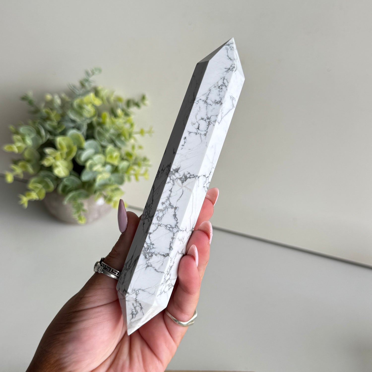 White Howlite Double Terminator 17.3cm