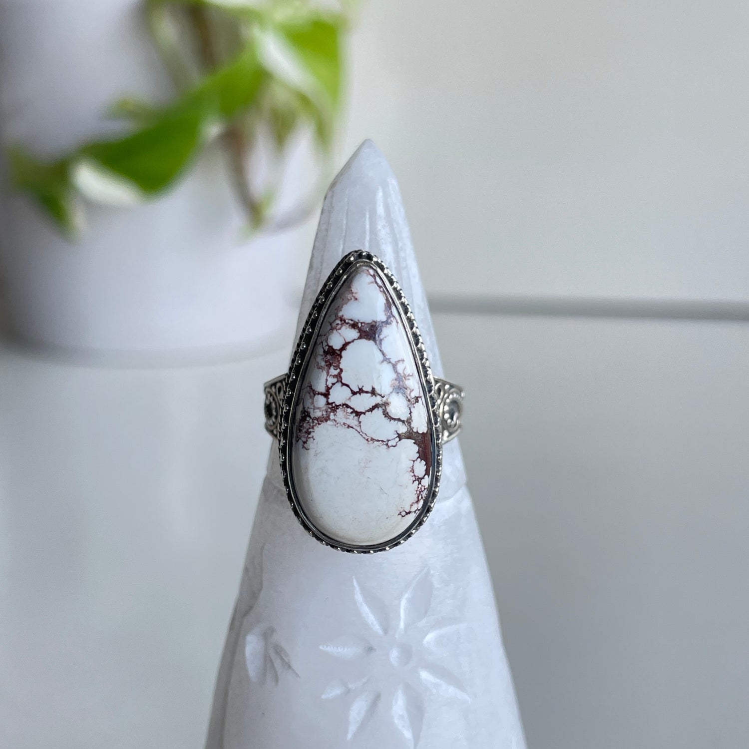 Wild Horse Teardrop Ring Sz8
