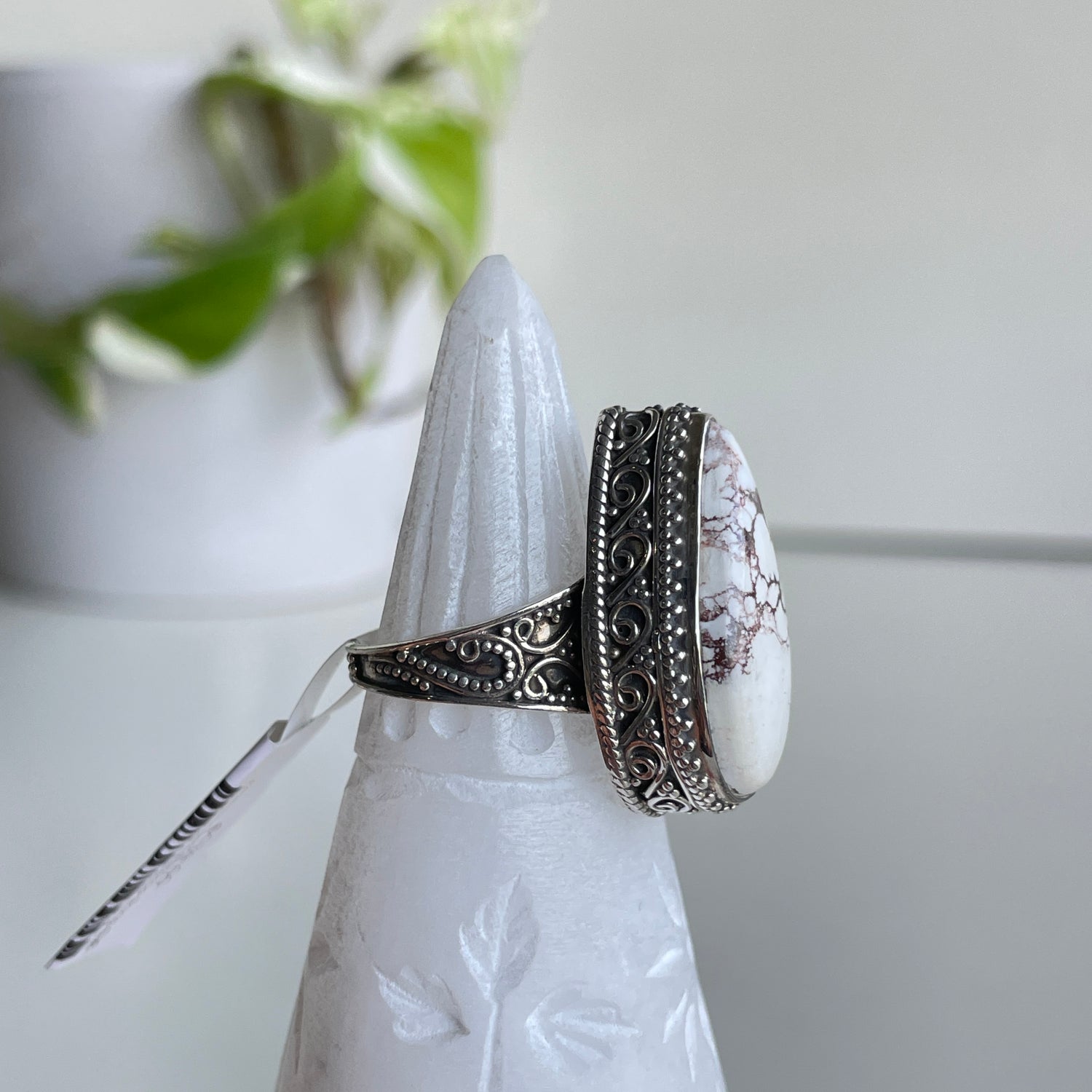 Wild Horse Teardrop Ring Sz8