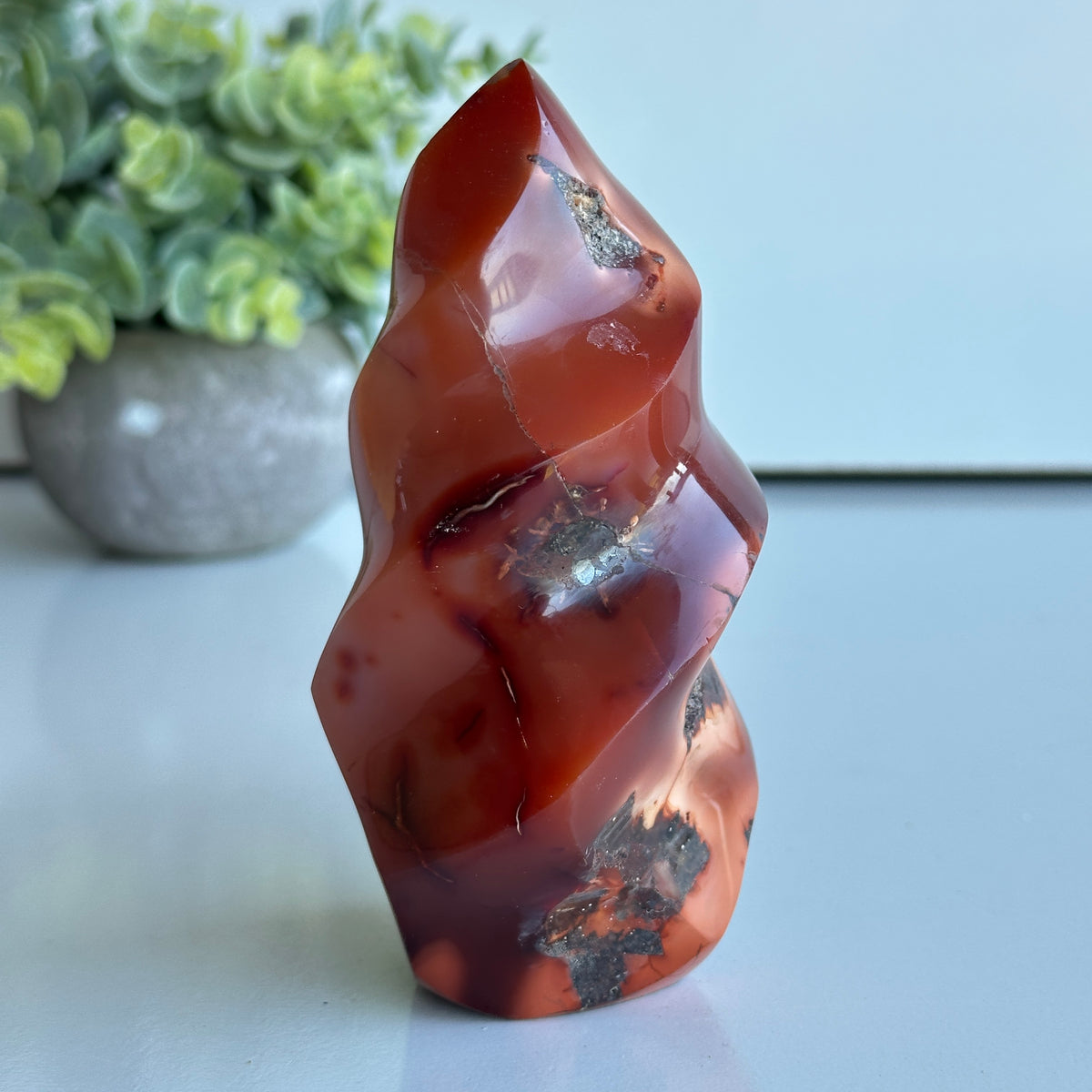 Carnelian Flame 12.1cm