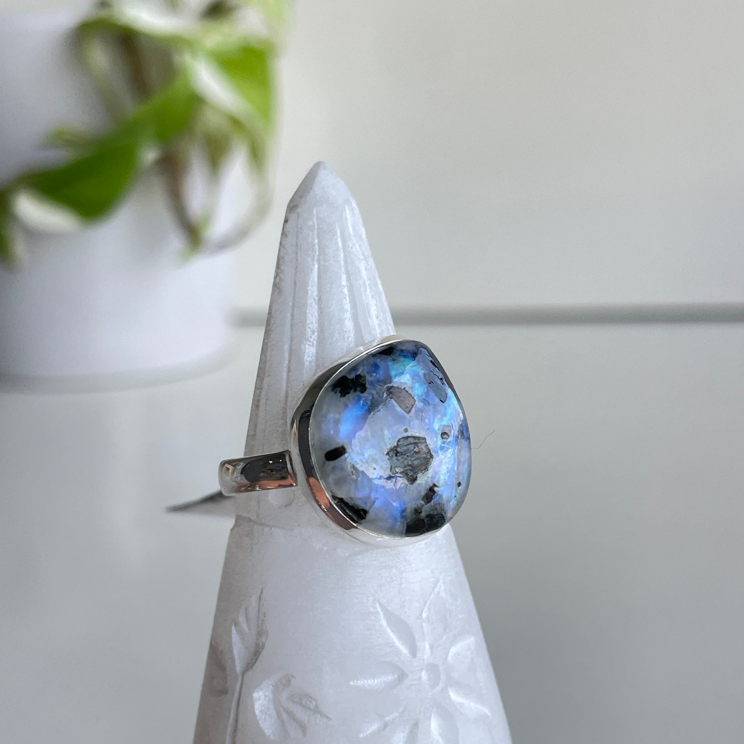 Moonstone Ring Sz10