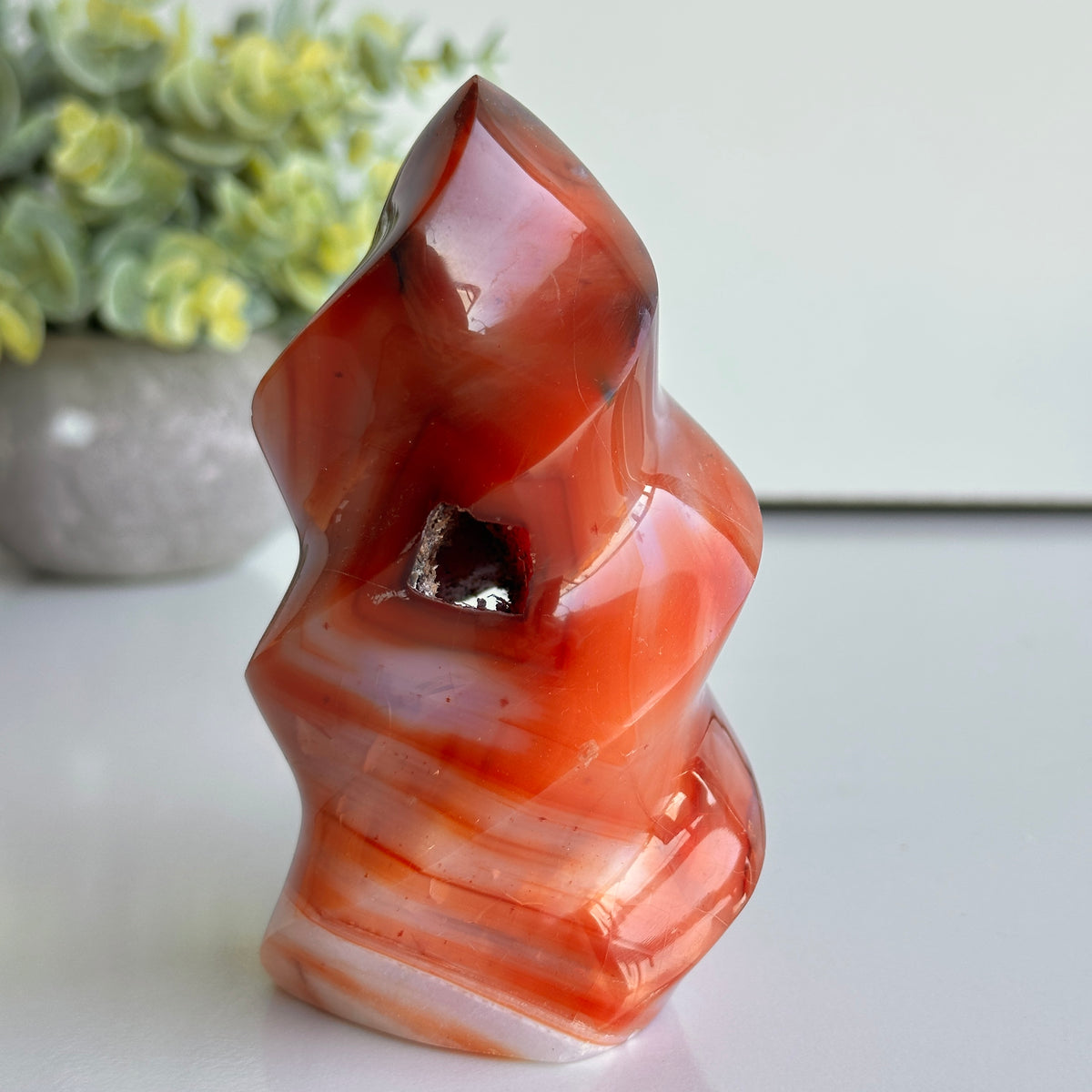 Carnelian Flame 11cm
